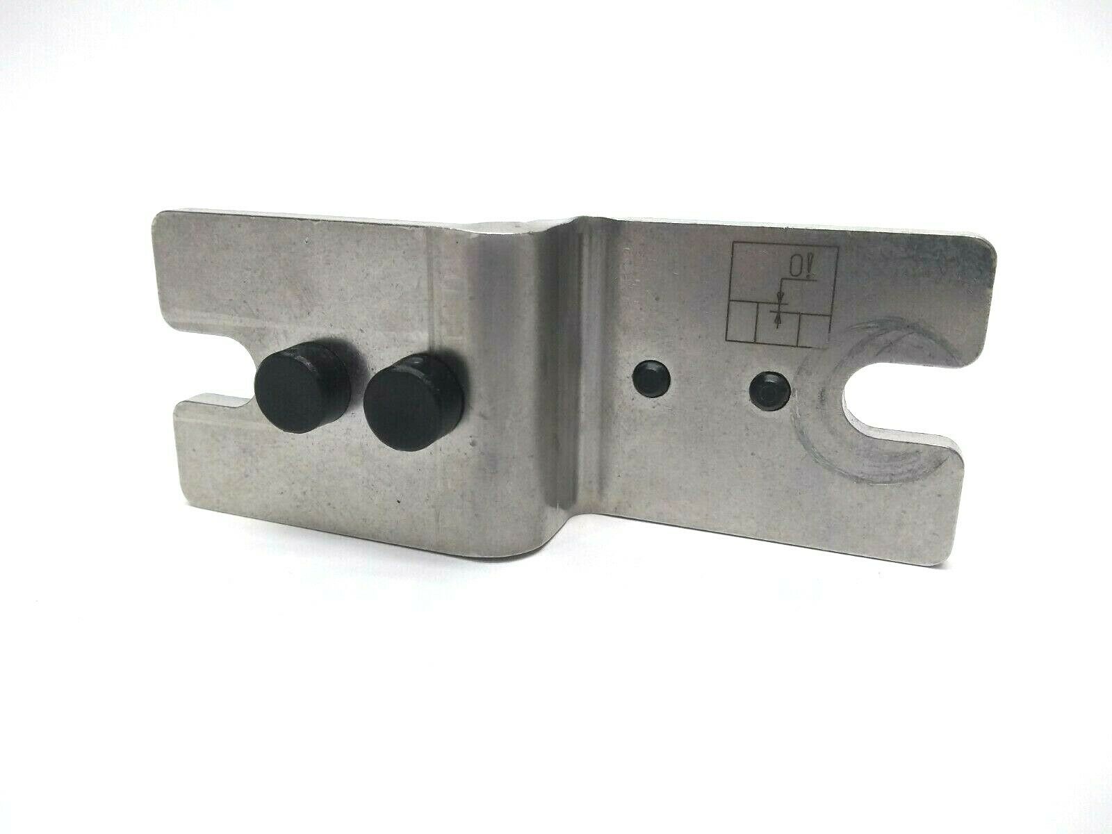 Bosch Rexroth Offset Mount Conveyor Bracket 40mm x 100mm - Maverick Industrial Sales