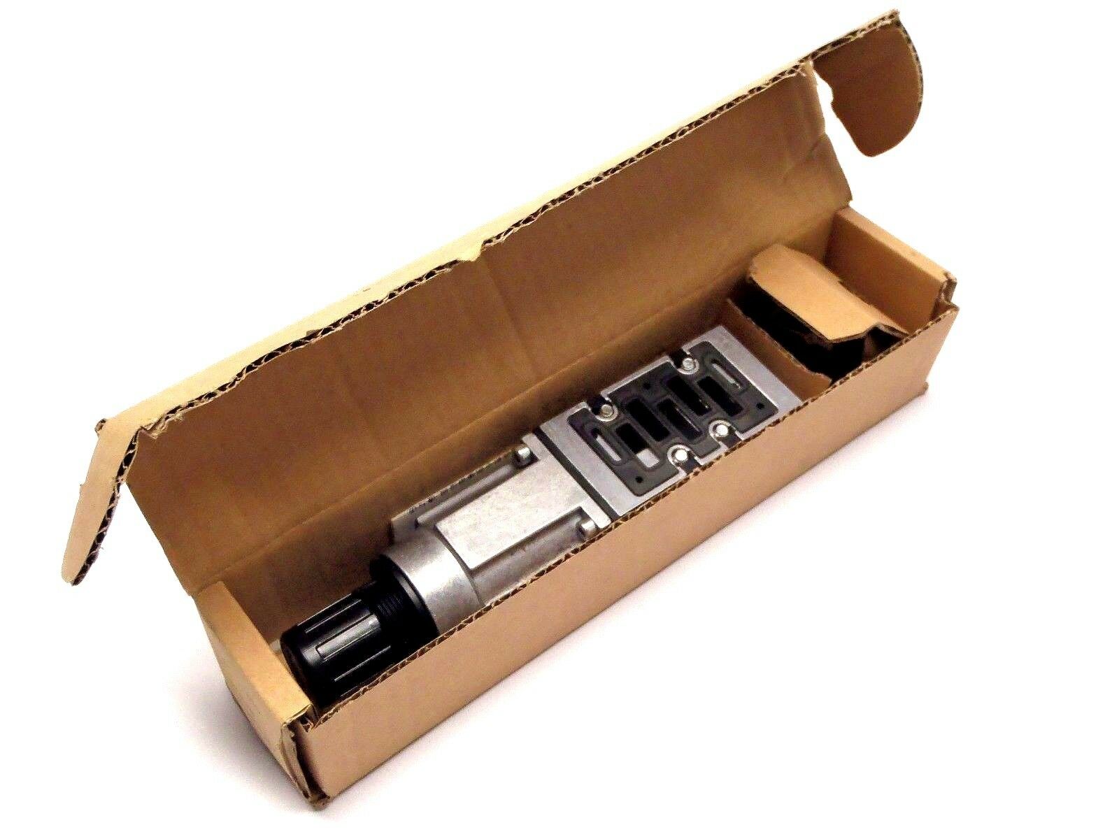 Rexroth 0821302048 Pressure Regulator 7290 p1 max: 16 bar p2: 0,5-12 bar - New – Open box - Maverick Industrial Sales