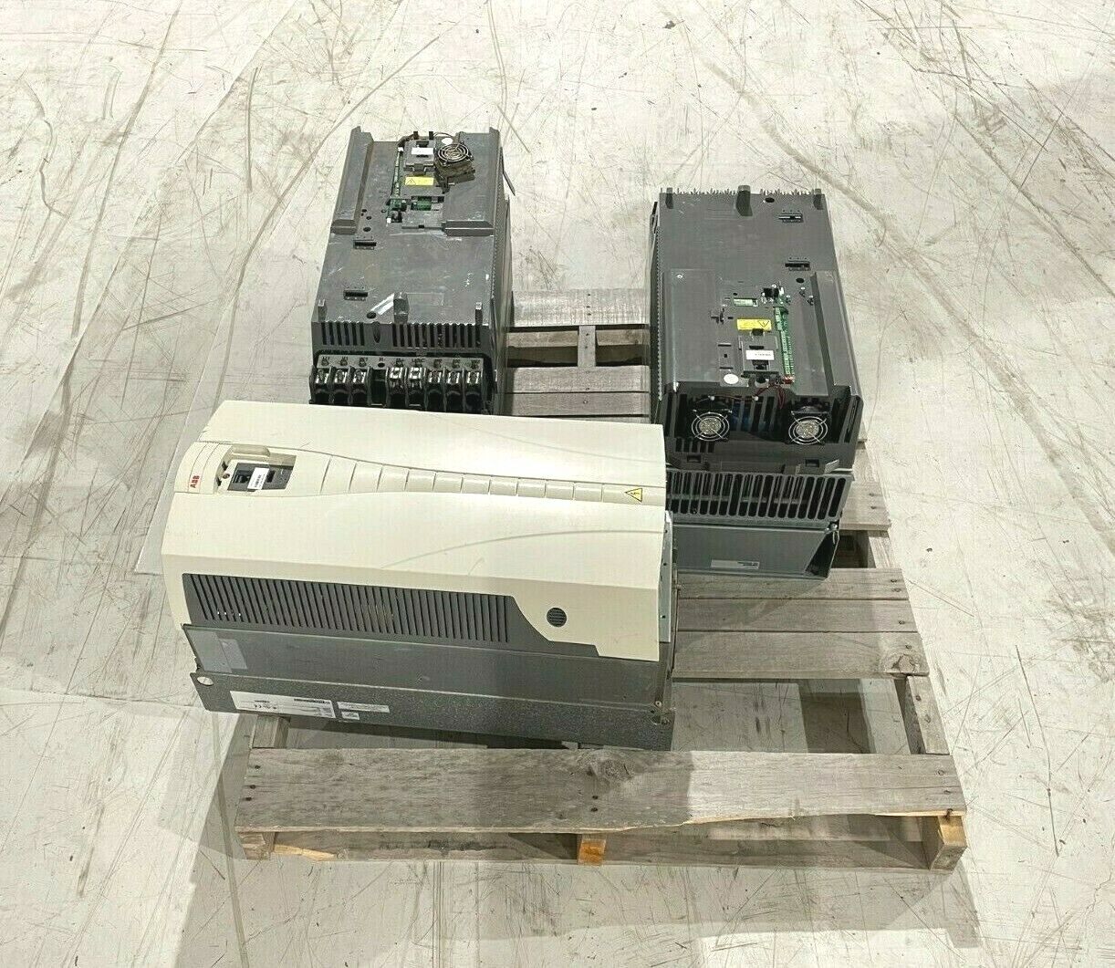 ABB ACS550-U1-180A-4 AC Drive, VFD, LOT OF 3 - For parts or not working - Maverick Industrial Sales