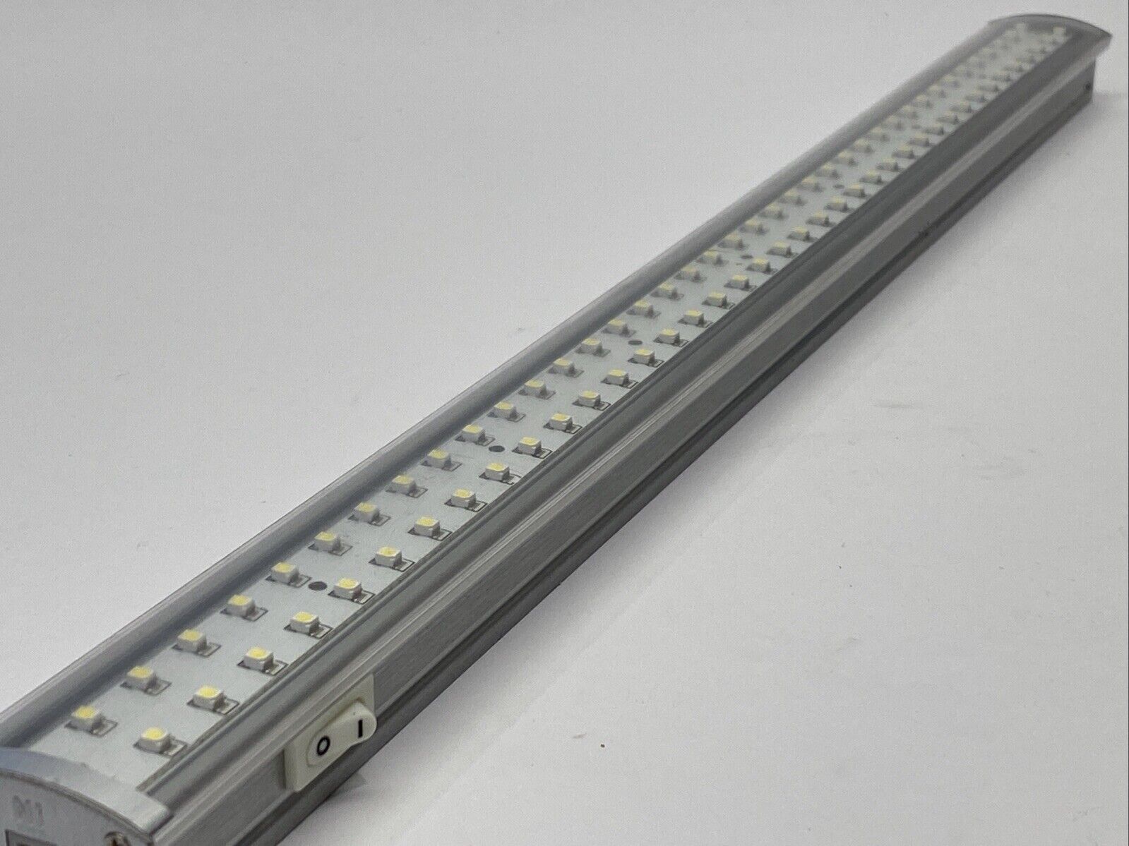 Radionic ZX515 LED Undercabinet Fixture 19" Length 0.2A 120VAC - Maverick Industrial Sales