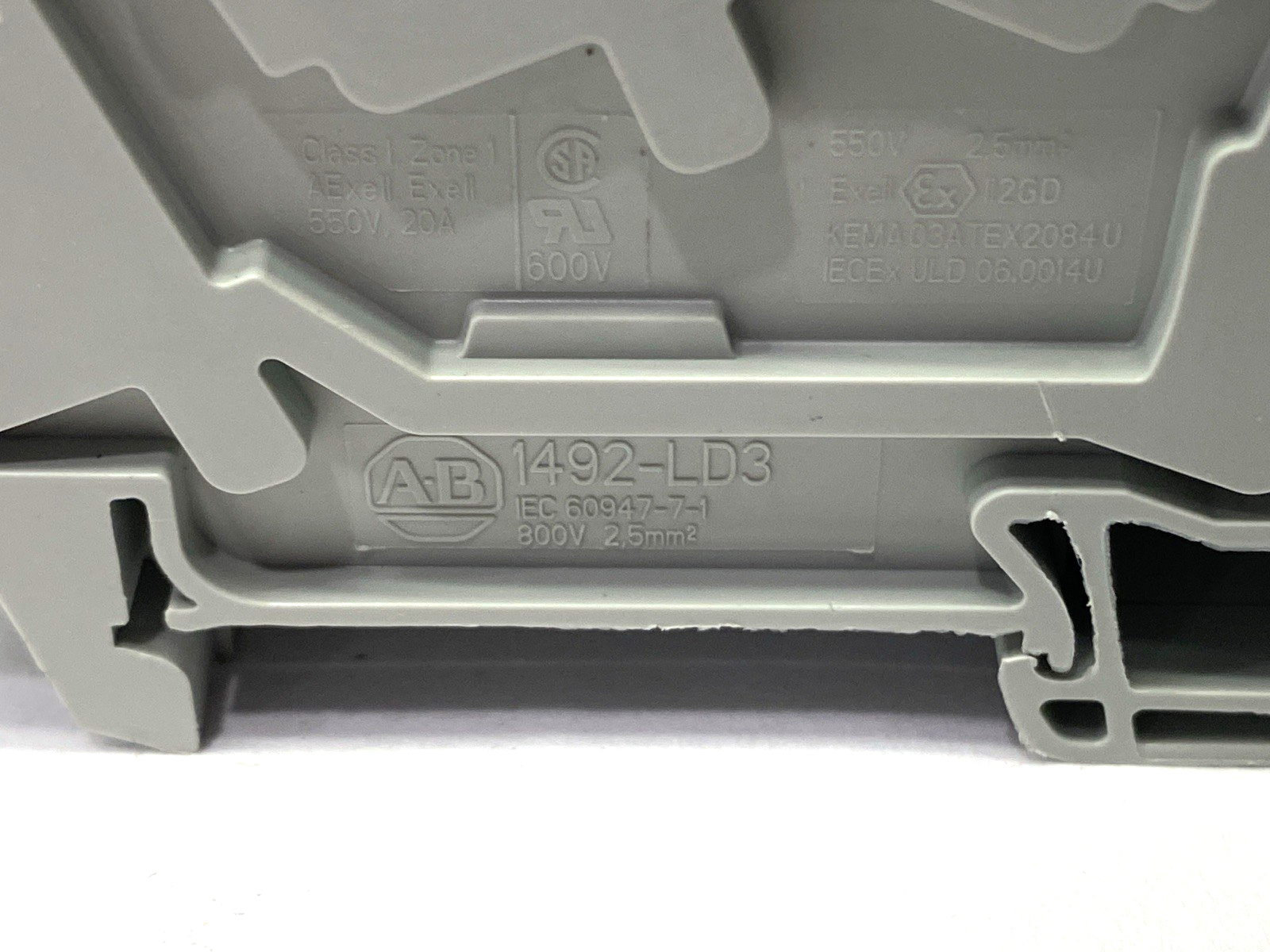 Allen Bradley 1492-LD3 IEC Terminal Block LOT OF 14 - Maverick Industrial Sales