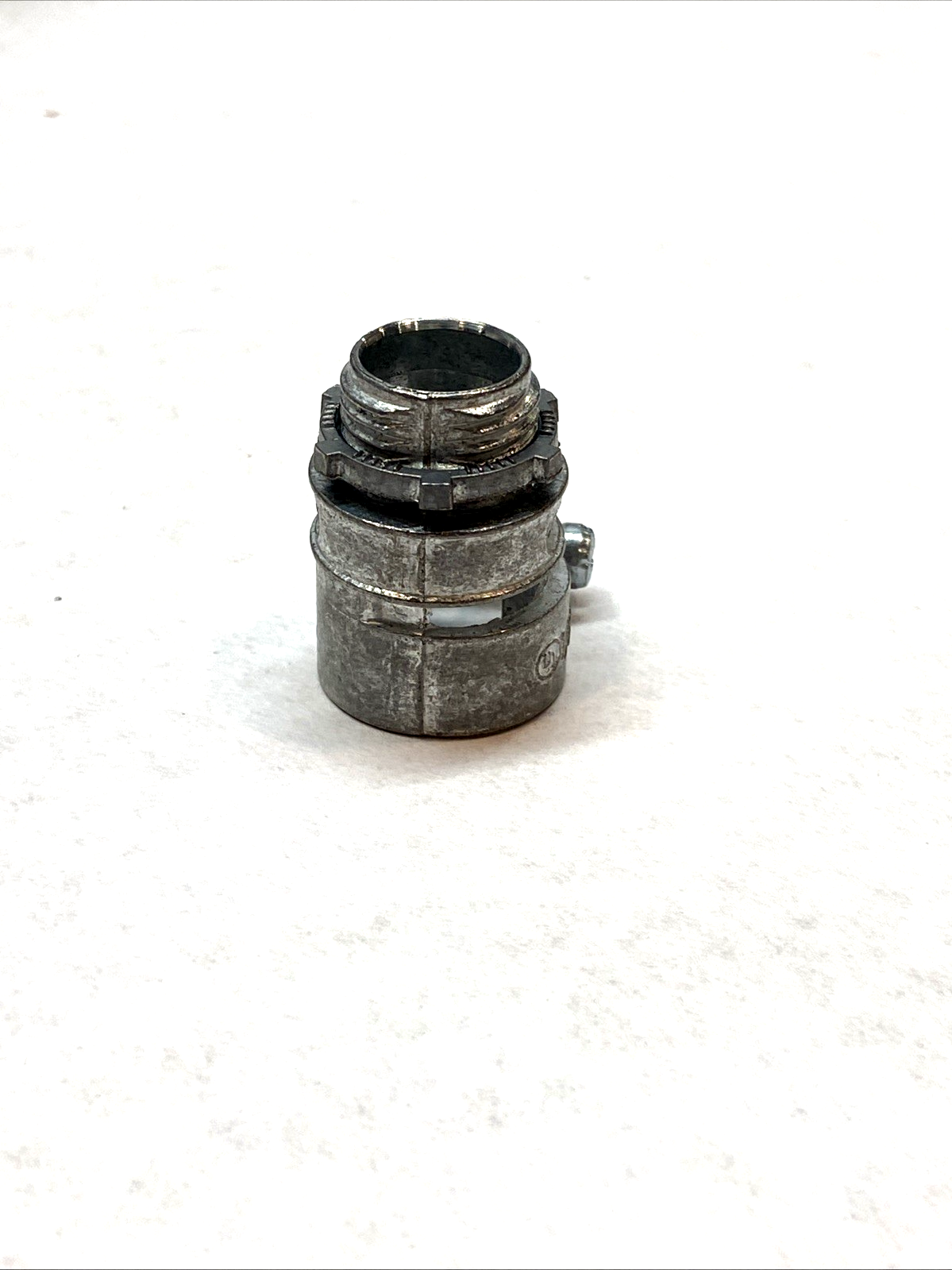 SC-50 | Emerson NEER Straight Squeeze Connector 1/2" Non-Insulated LOT OF 14 - New – Open box - Maverick Industrial Sales