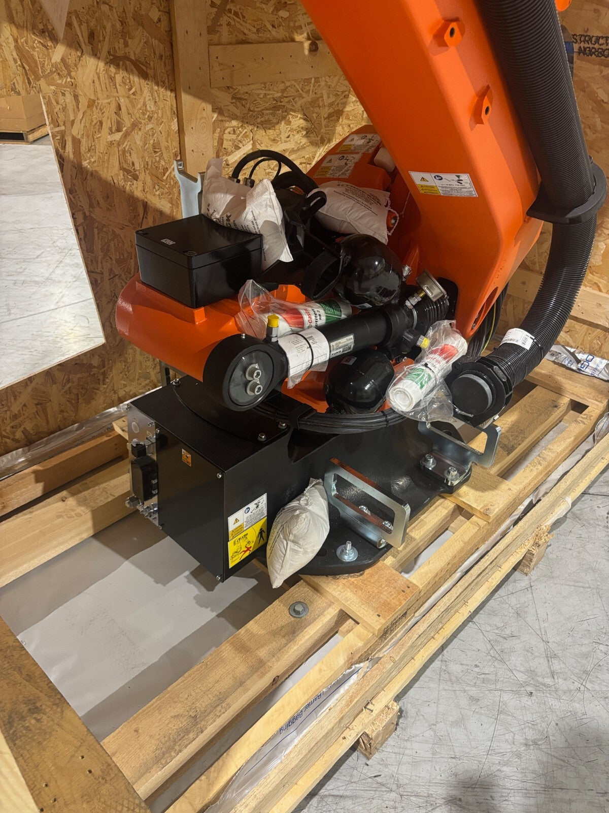 Kuka KR 210 R3100-2 / FLR Robot System w/ KR C4 NA UL Cabinet Controller, 2022 - Maverick Industrial Sales