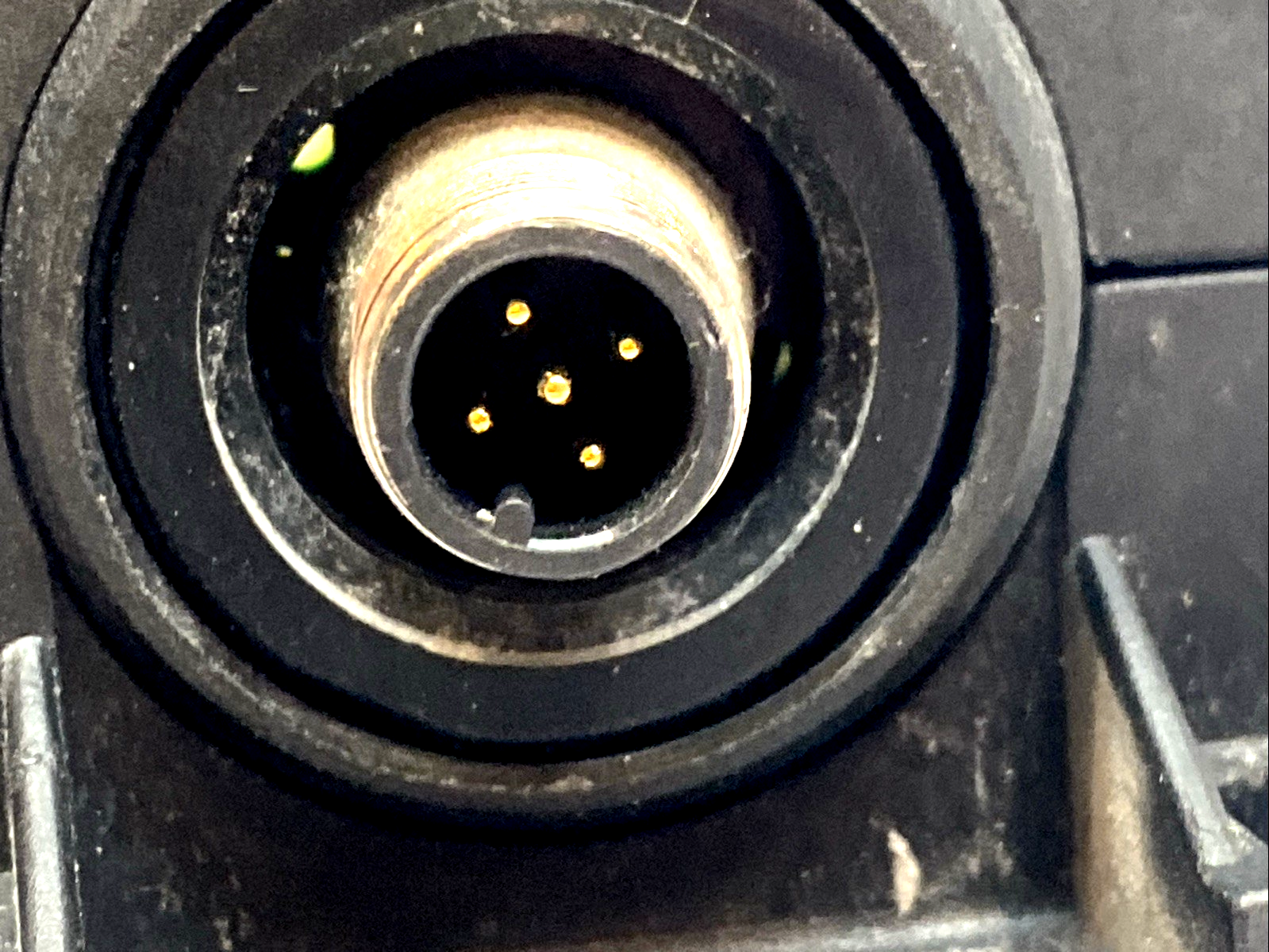 K60LGRY2PQ | Banner K50 3-Color LED Indicator M12 QD 18–30 VDC IP69K - Used - Maverick Industrial Sales