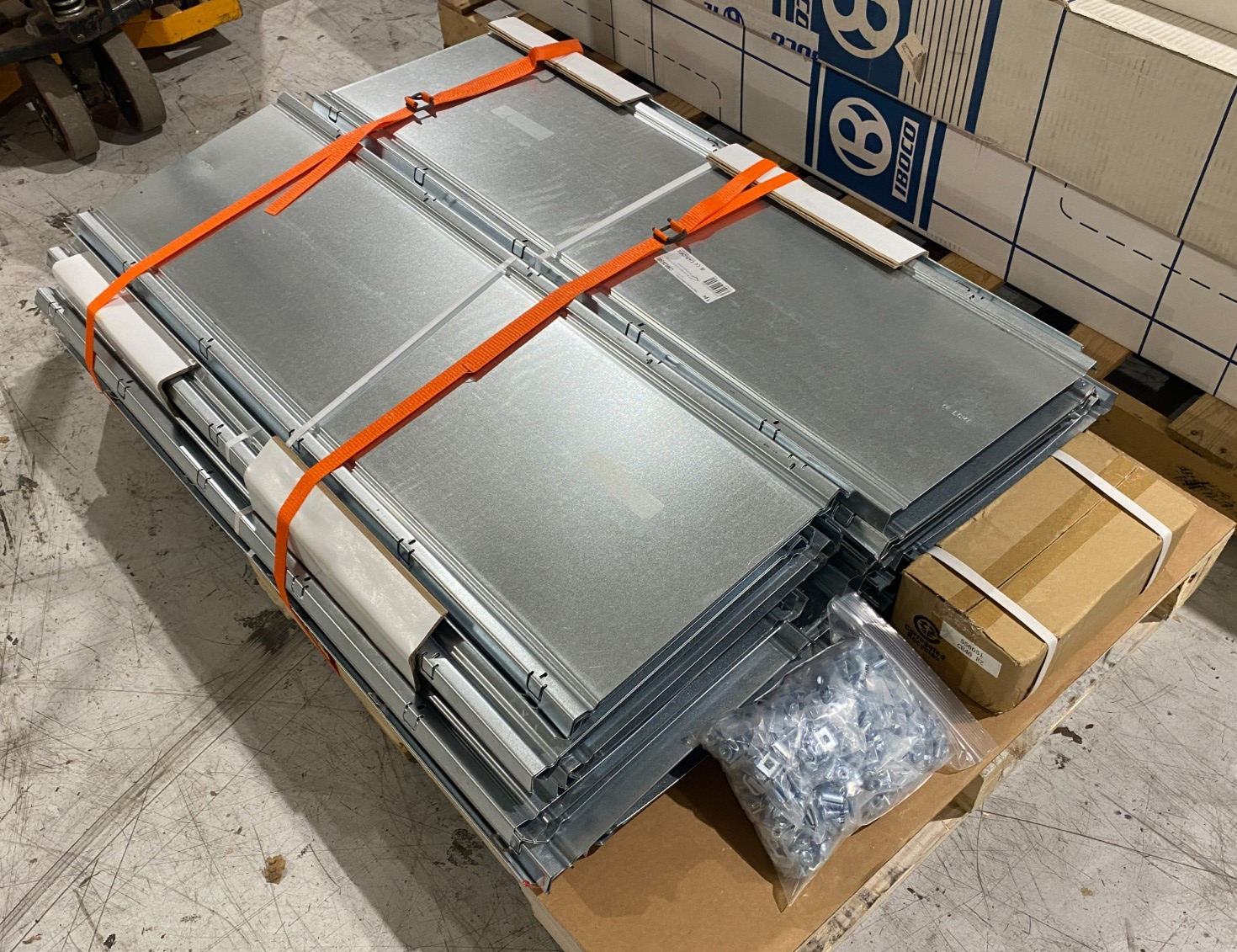 629300 | Legrand Cablofil CM Wire Mesh Tray Cover CVN300 GS-Pre Gal. LOT OF 60 - New – Open box - Maverick Industrial Sales