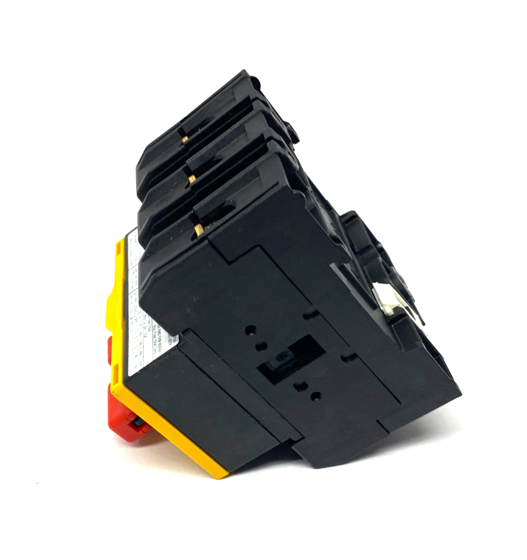 Eaton P3-63/IVS-RT Moeller Series On/Off Switch, 3-Pole, 63A, 045845 - Maverick Industrial Sales