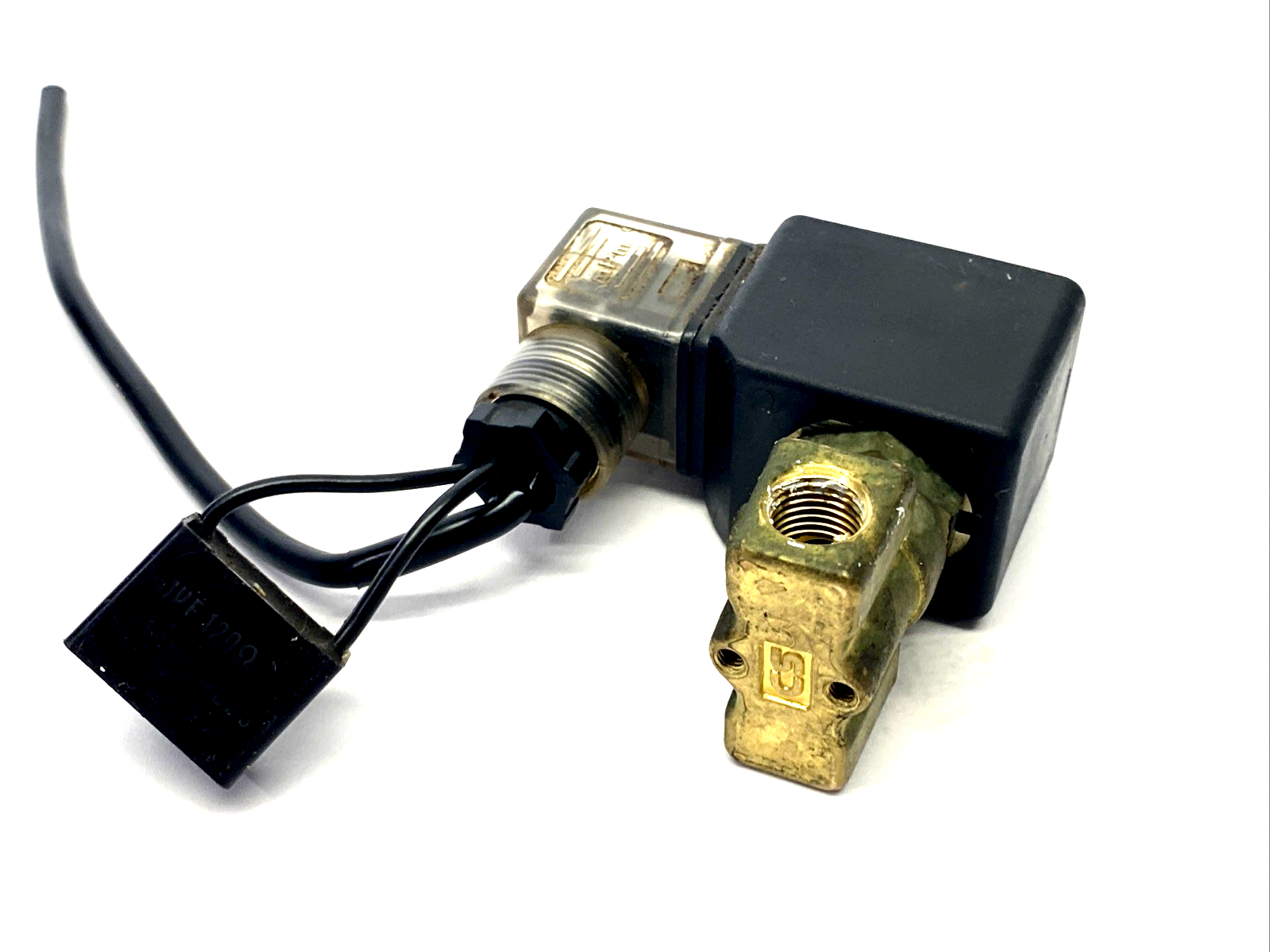 AD-8A-N-G1 | CS-Fluidpower 2/2-Way Solenoid Valve 0-10 kg/cm 3mm Orifice - Used - Maverick Industrial Sales