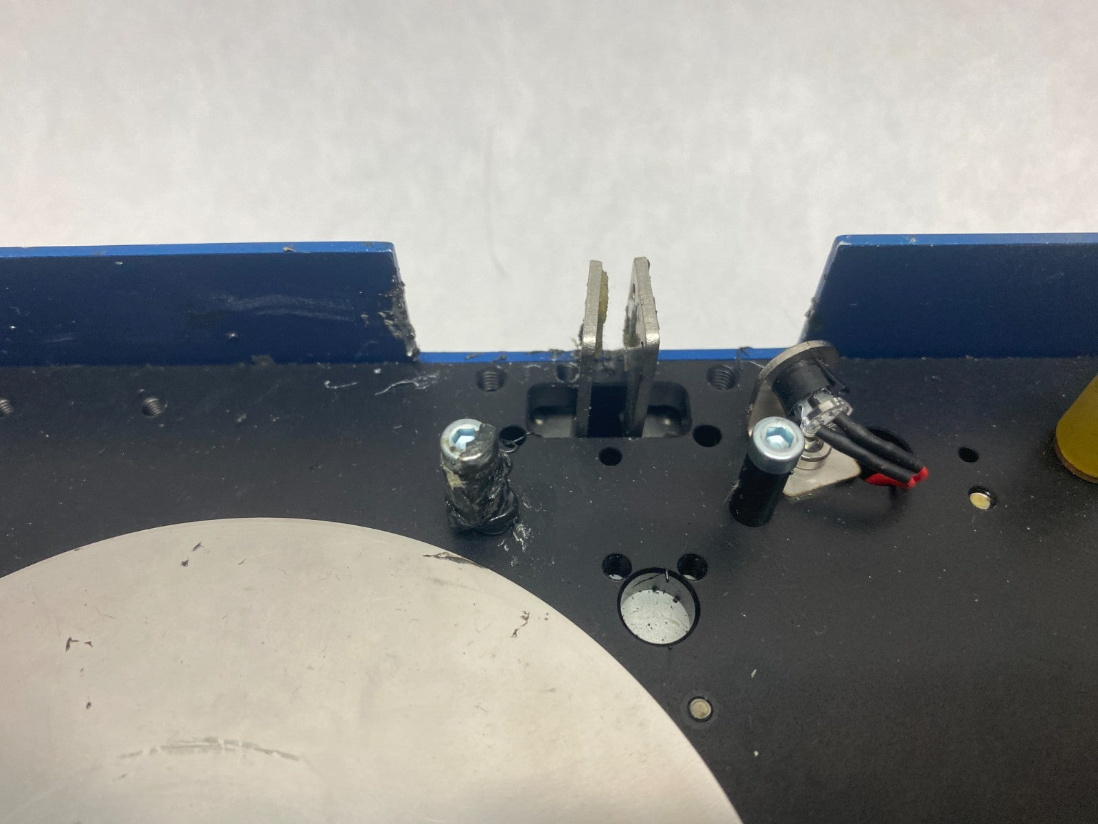 IC Automation Wiper Automatic Tip Dispenser Cleaner - Used - Maverick Industrial Sales