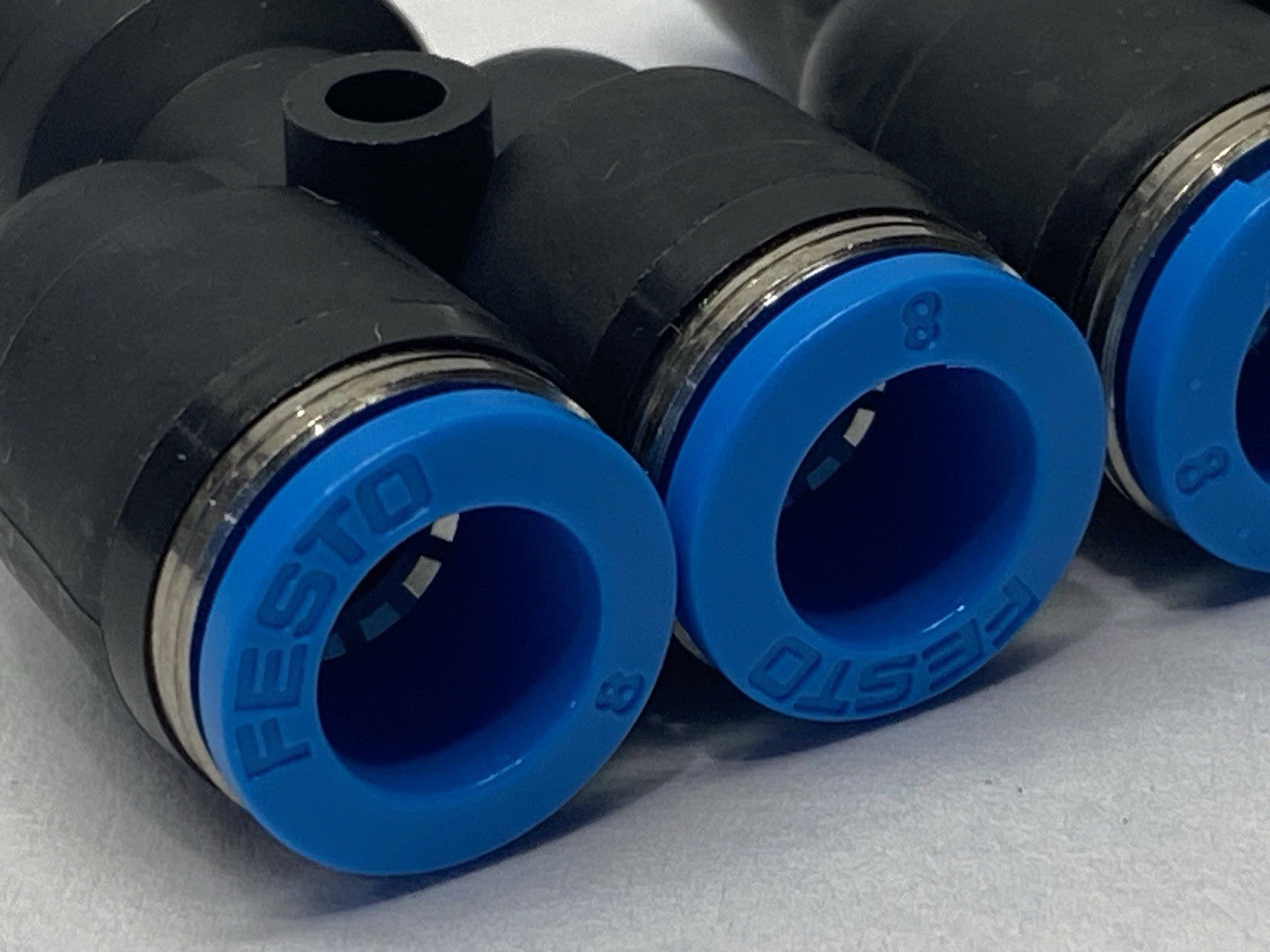 Festo QSY-8 Push-In Y-Connector/Fitting 8mm Tube O.D. 153150 LOT OF 2 - Maverick Industrial Sales