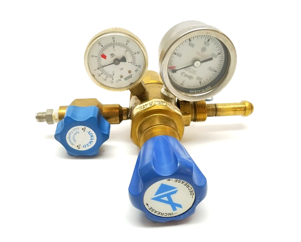 B230 Advanced Specialty Gas Equipment B230 Dual Gauge Gas Regulator