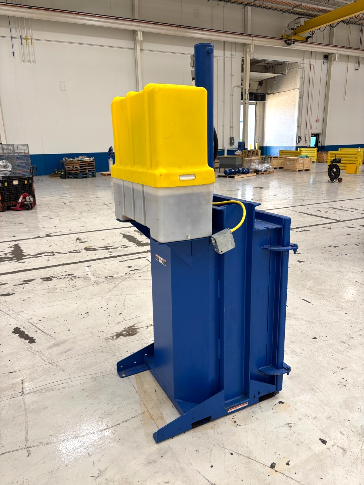 Global Industrial HDC-905-IDC/460V Hydraulic Drum Crusher / Compactor, 55G Steel - Maverick Industrial Sales