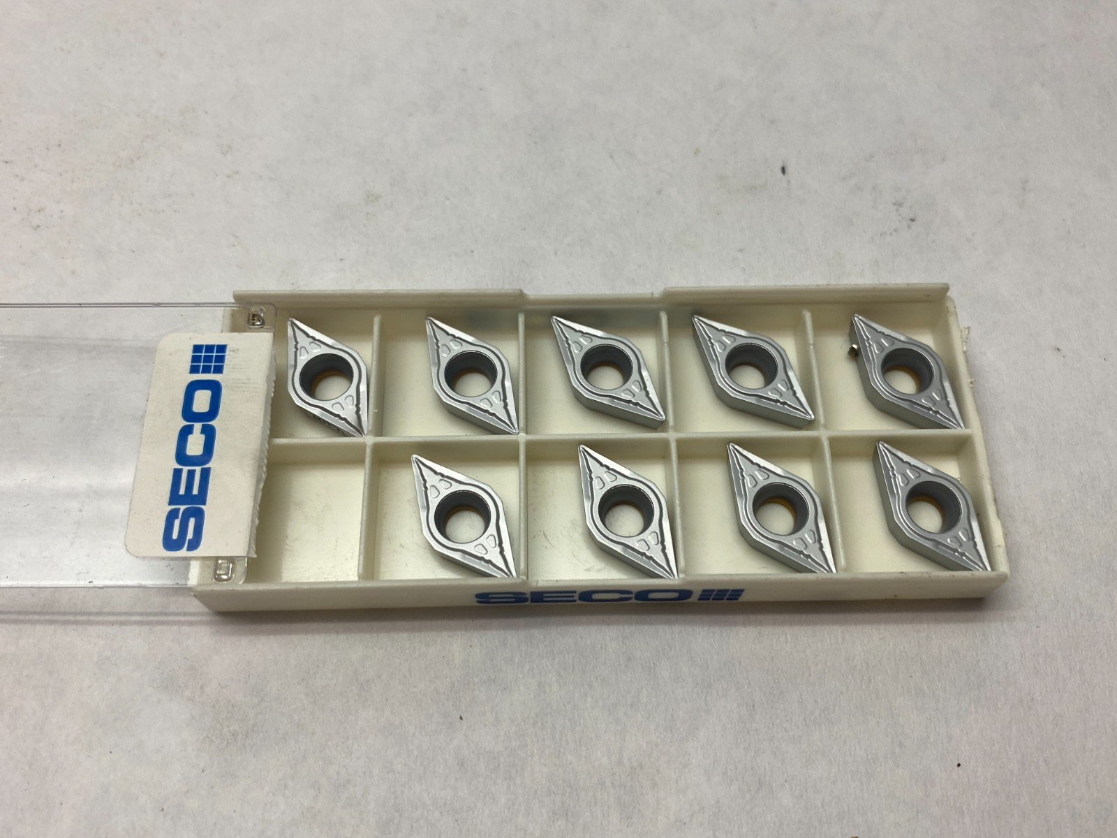 DCMT11T304-F1, TP2501 | Seco DURATOMIC Insert for Turning DCMT32.51-F1 PKG OF 9 - New – Open box - Maverick Industrial Sales