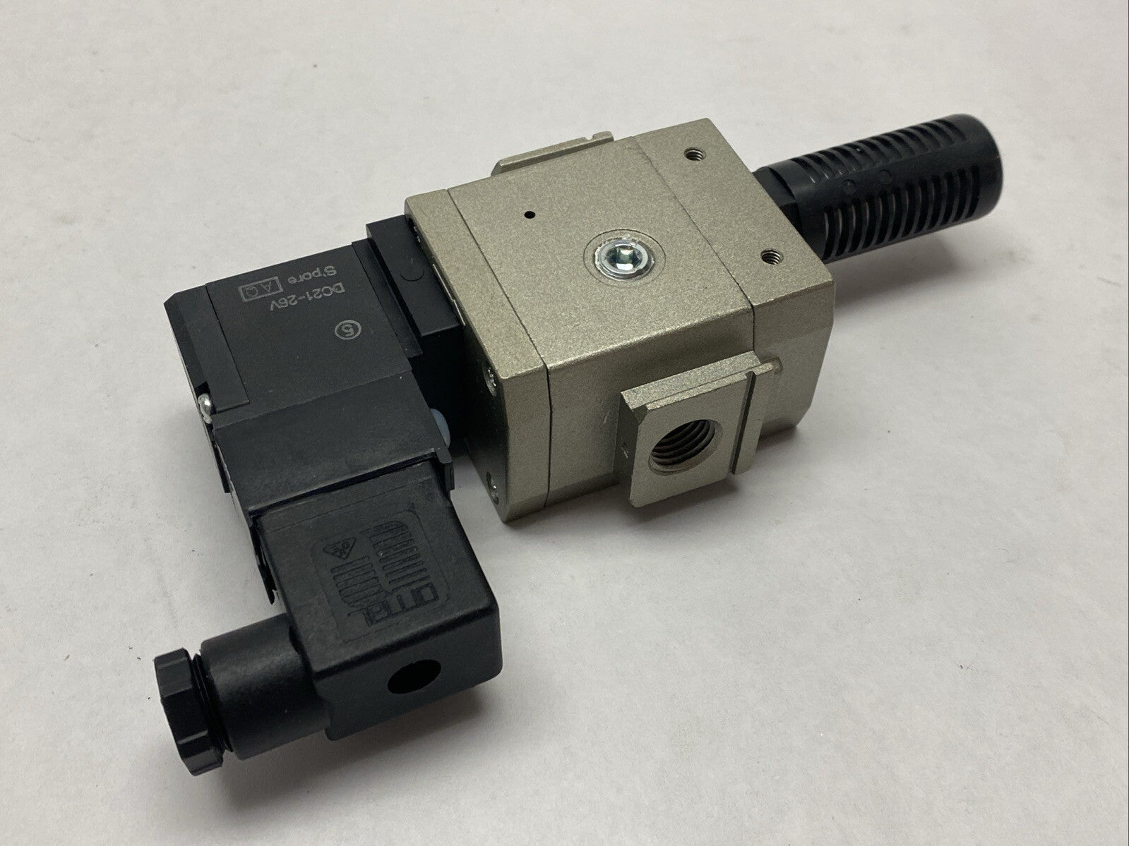 SMC AV2000-N02-5DZ Soft Start Up Valve Body Port 24VDC 0.2~1.0MPa - Maverick Industrial Sales