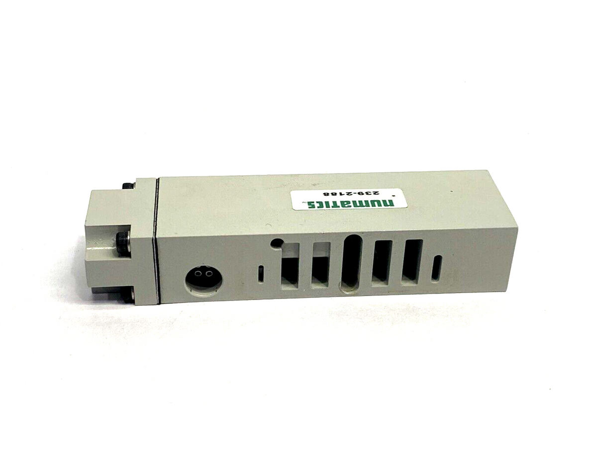 239-2188 | Numatics Sandwich Pressure Block 1/8" NPT - Used - Maverick Industrial Sales