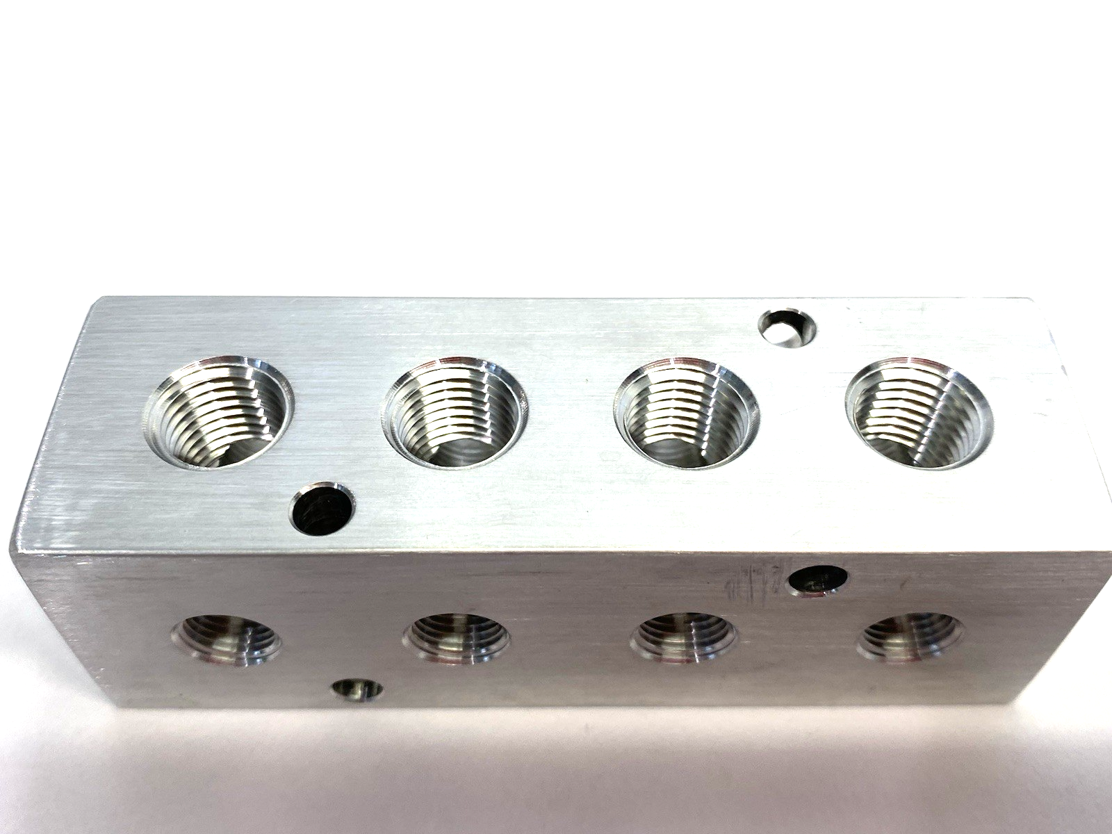 None | 270-Degree Aluminum Block Manifold 4-Station - New Other - Maverick Industrial Sales