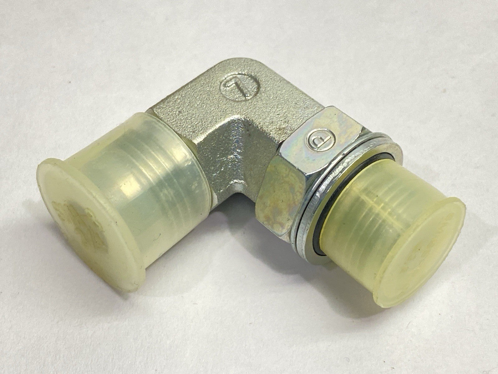 8C4OMXS | Parker Triple-Lok 37 Degree Flare JIC Fitting 1/2" x 3/8-19" LOT OF 2 - New Other - Maverick Industrial Sales