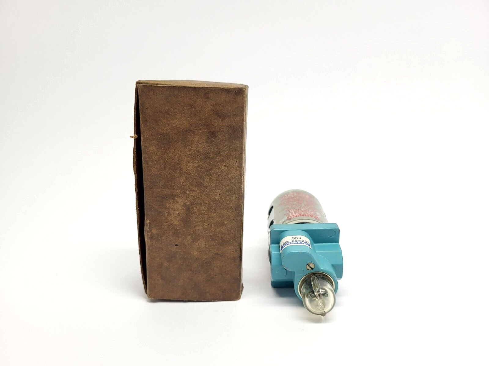 Wilkerson L00-02-000 Pneumatic Lubricator 1/4" NPT w/ Bowl Guard - Maverick Industrial Sales