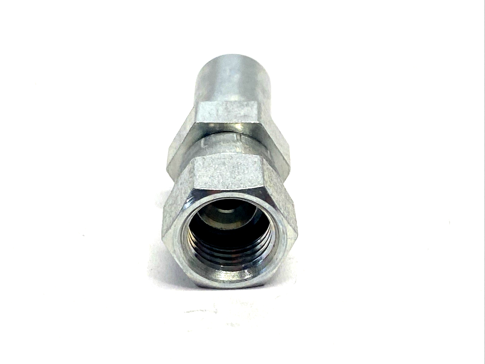 106CY-4-2 | Parker Permanent Parflex Hose Fittings 7/16"-20 Female JIC 37 Deg 18PK - New – Open box - Maverick Industrial Sales