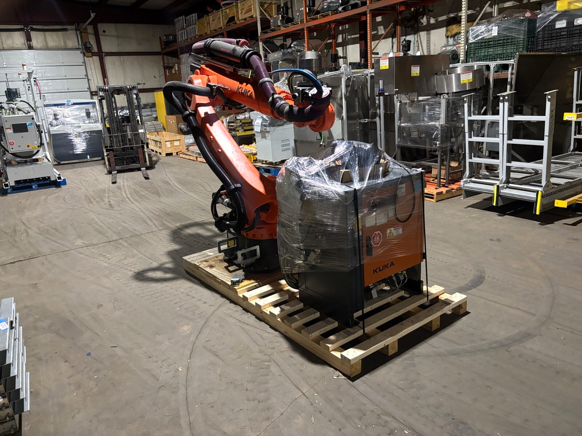 KR120 R2700-2/FLR | KUKA KR120 R2700-2 KR QUANTEC Industrial Robot Arm KRC4 Controller 120kg 2021 - Used - Maverick Industrial Sales