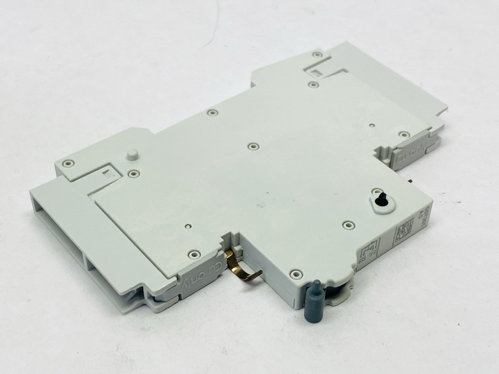 Siemens 5ST3010-0HG Auxiliary Switch 1 NO Contact + 1 NC Contact - Maverick Industrial Sales