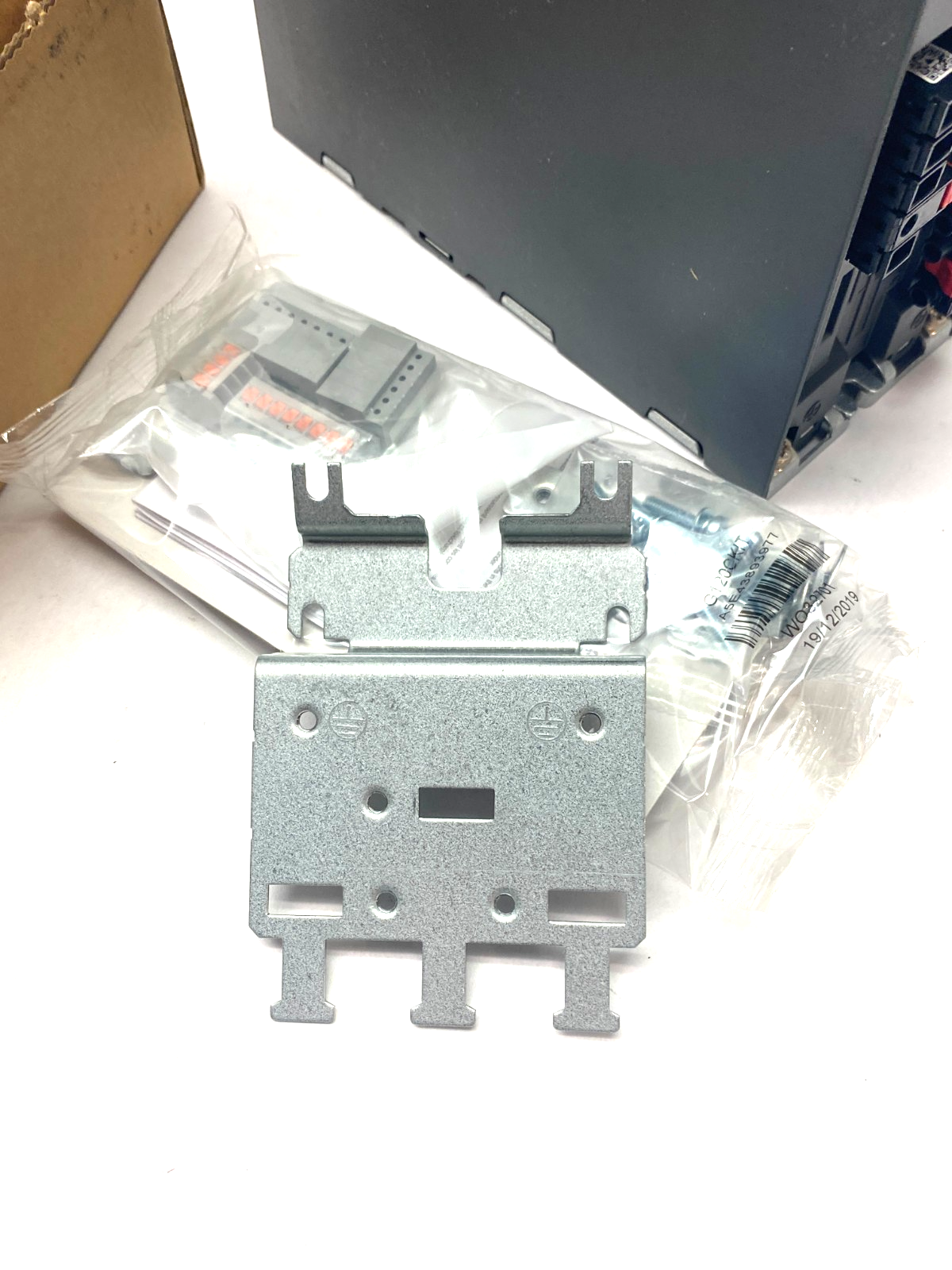 Siemens 6SL3210-1KE13-2AF2 SINAMICS G120C PN Frequency Converter - Maverick Industrial Sales