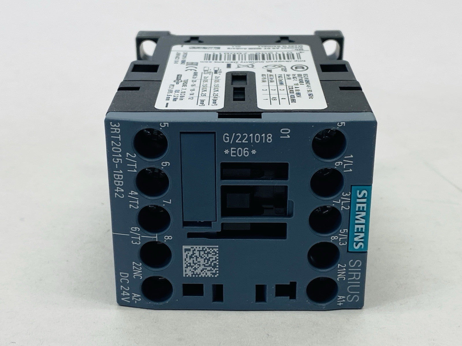 Siemens 3RT2015-1BB42 Contactor 7A 400V 3kW 1NC 3-Pole - Maverick Industrial Sales