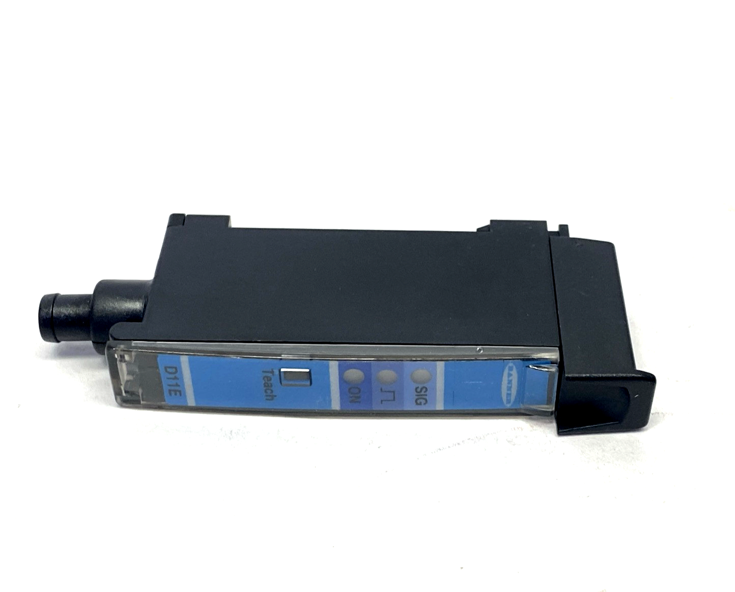 Banner D11EP6FPBQ Blue Plastic Fiber Optic Unit 51170 - Maverick Industrial Sales