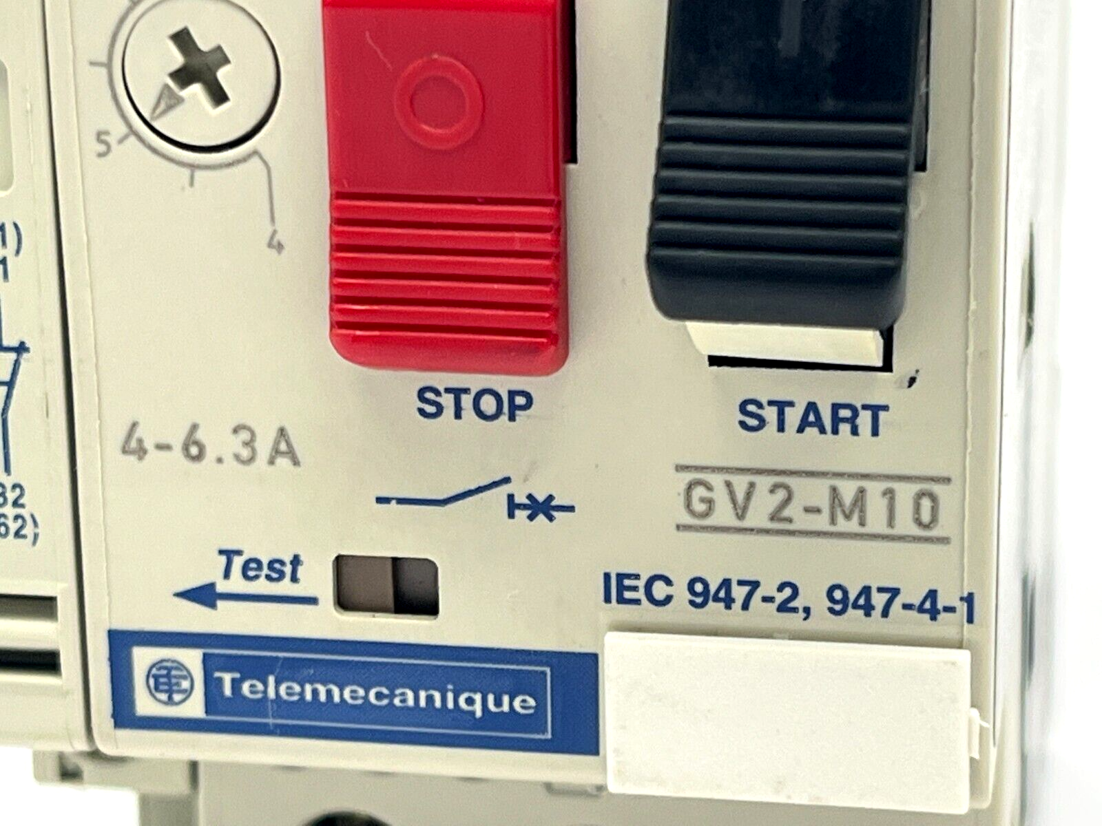 Telemecanique GV2-M10 Motor Circuit Breaker 4-6.3A w/ GV2-AN11 Auxiliary Block - Maverick Industrial Sales