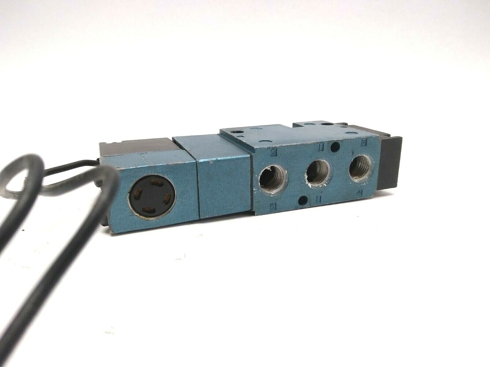 MAC Valves 811C-PM-611BA-152 Solenoid Valve with PME-611BAAA 24VDC Coil - Maverick Industrial Sales