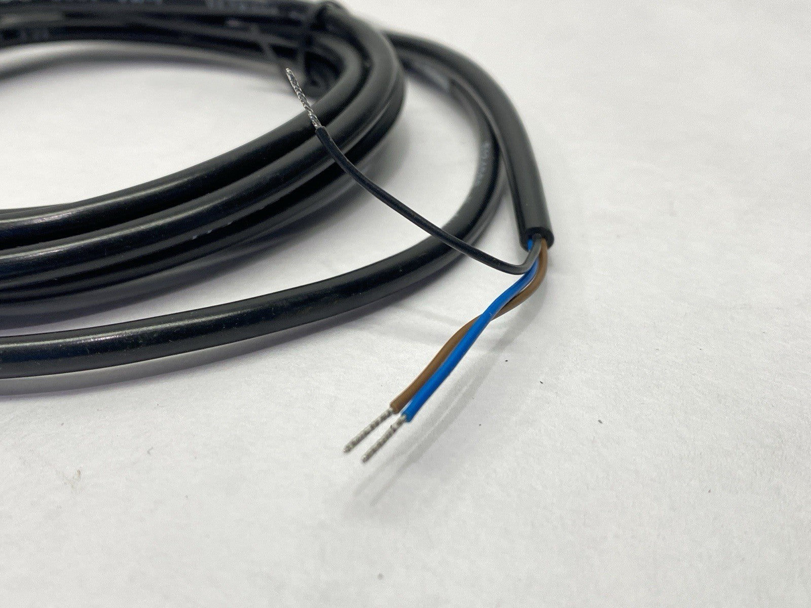 PKW3M-2 | Banner Single Ended Cordset Female RIght Angle M8 3-Pin 2m 63979 - Used - Maverick Industrial Sales