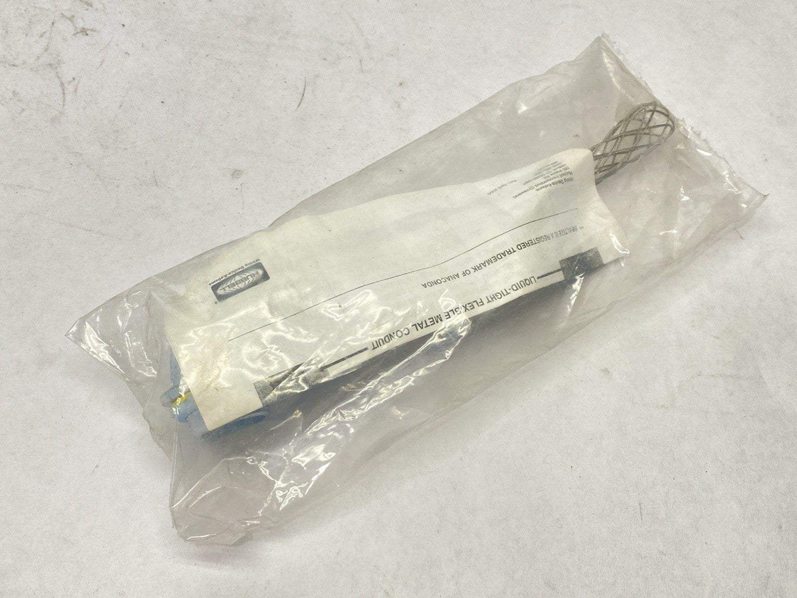 Hubbell 074093424 Kellems Liquidtight Conduit Wire Grip 90 Degree 1" - Maverick Industrial Sales