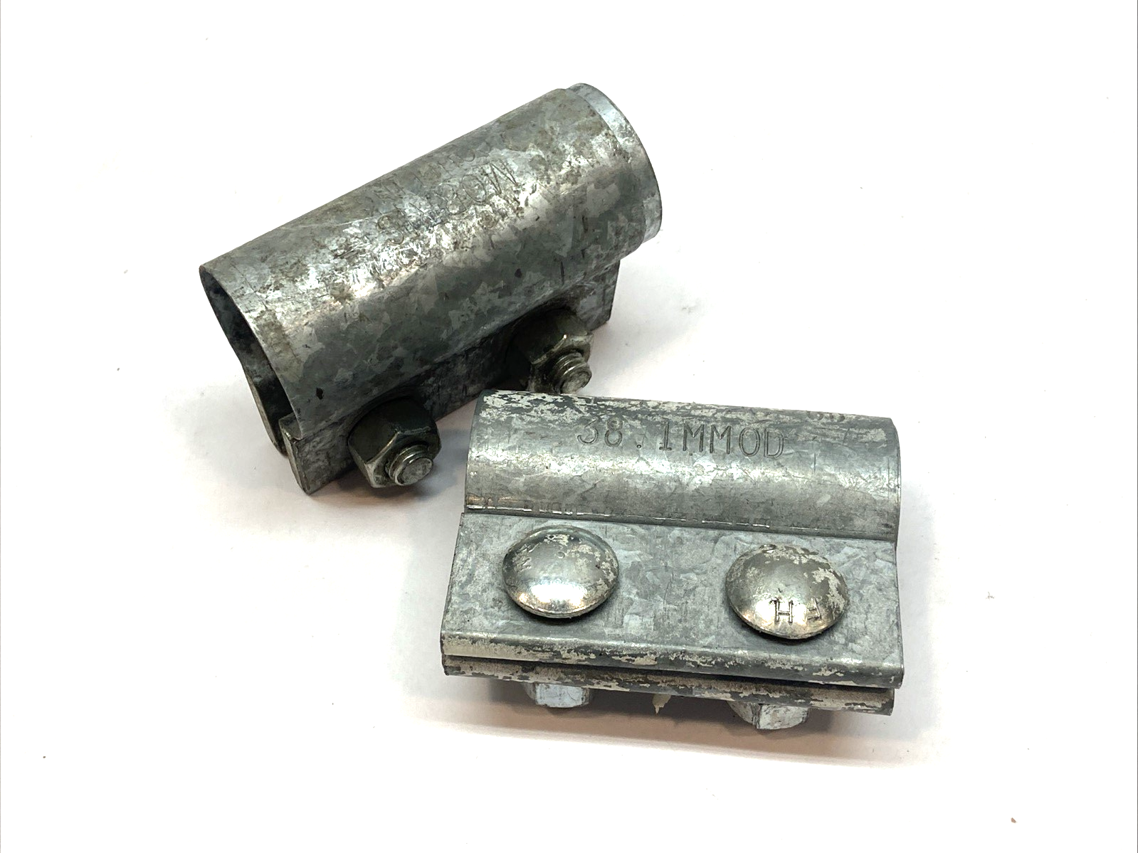 1-1/2-2C-OD | Morris Compression Coupling 2‑Bolt NO INSULATION LOT OF 2 - Used - Maverick Industrial Sales
