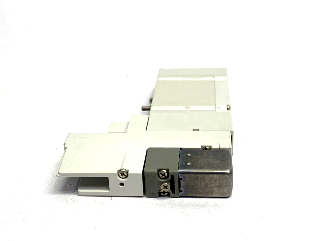SY3100-5U1 | SMC Solenoid Valve MISSING PLASTIC COVER - Used - Maverick Industrial Sales