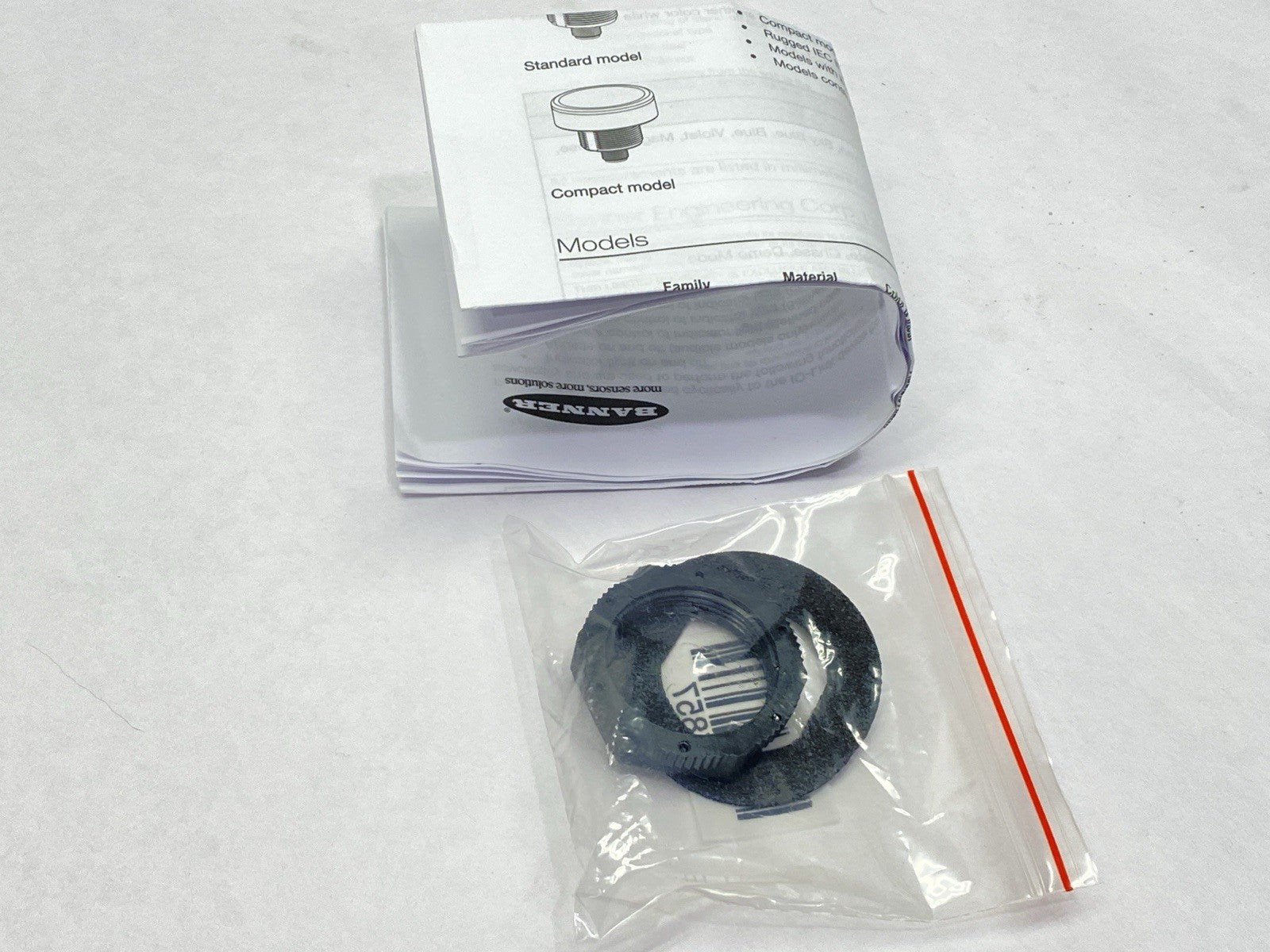 K50L2RGBKQ | Banner Pro Series 50mm Programmable Multicolor Indicator 802158 - New – Open box - Maverick Industrial Sales