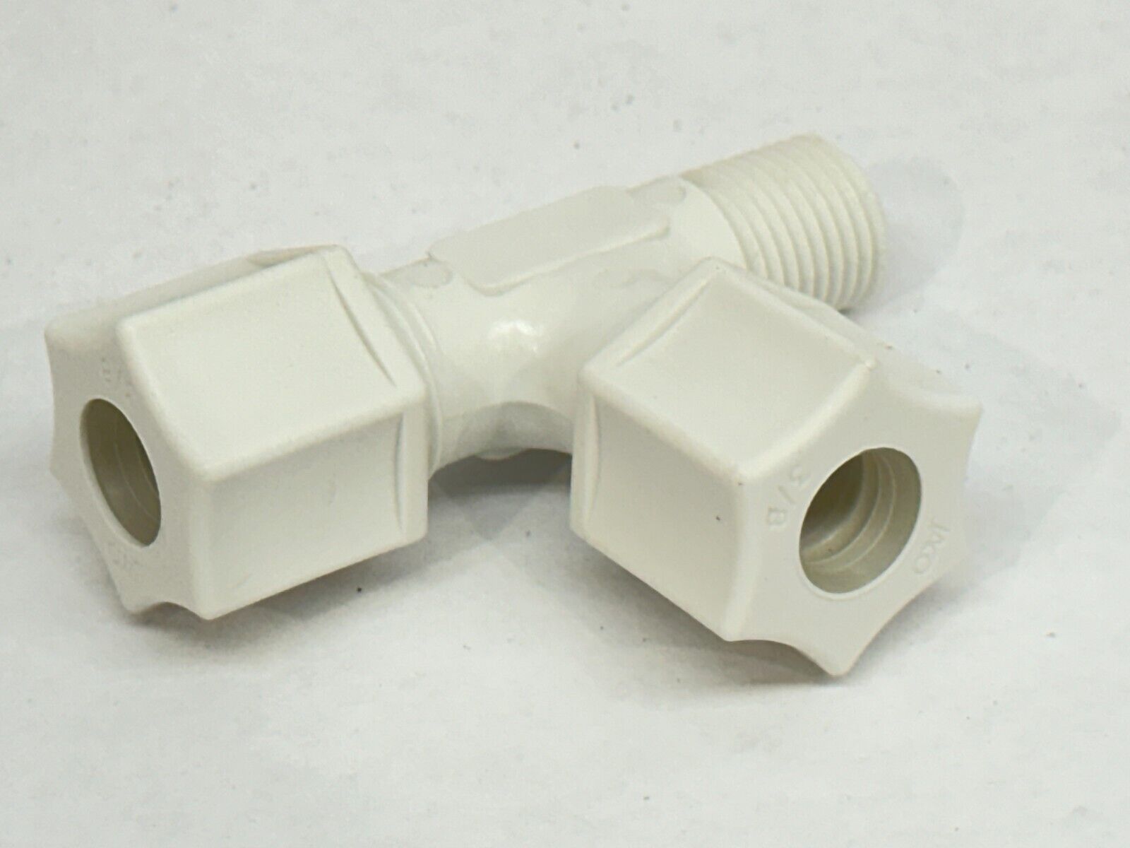 JACO 75-6-4-P-PG Polypropylene Male Run Tee 3/8 OD Tube x 1/4 MPT LOT OF 10 - Maverick Industrial Sales