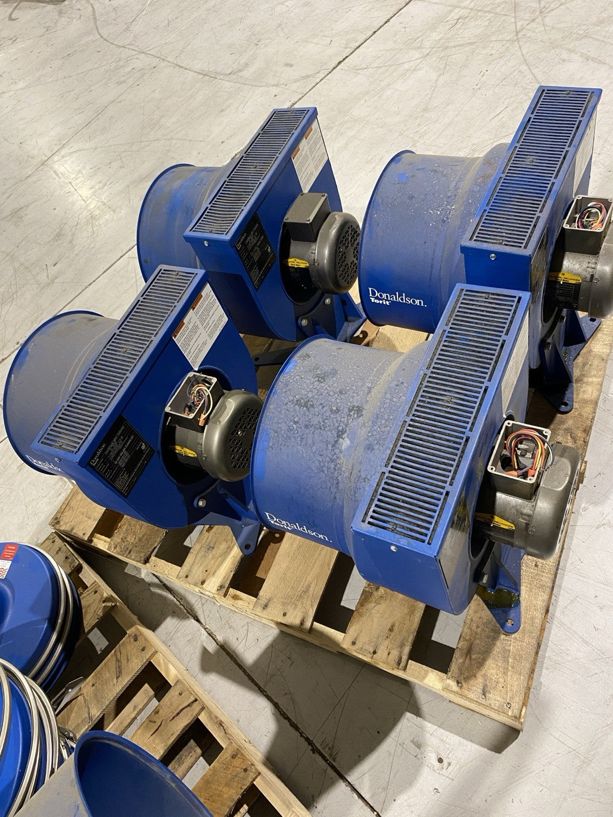 E-500 | Lot of 9 Donaldson Torit Centrifugal Mist Separator with Parts. For Repair - For parts or not working - Maverick Industrial Sales