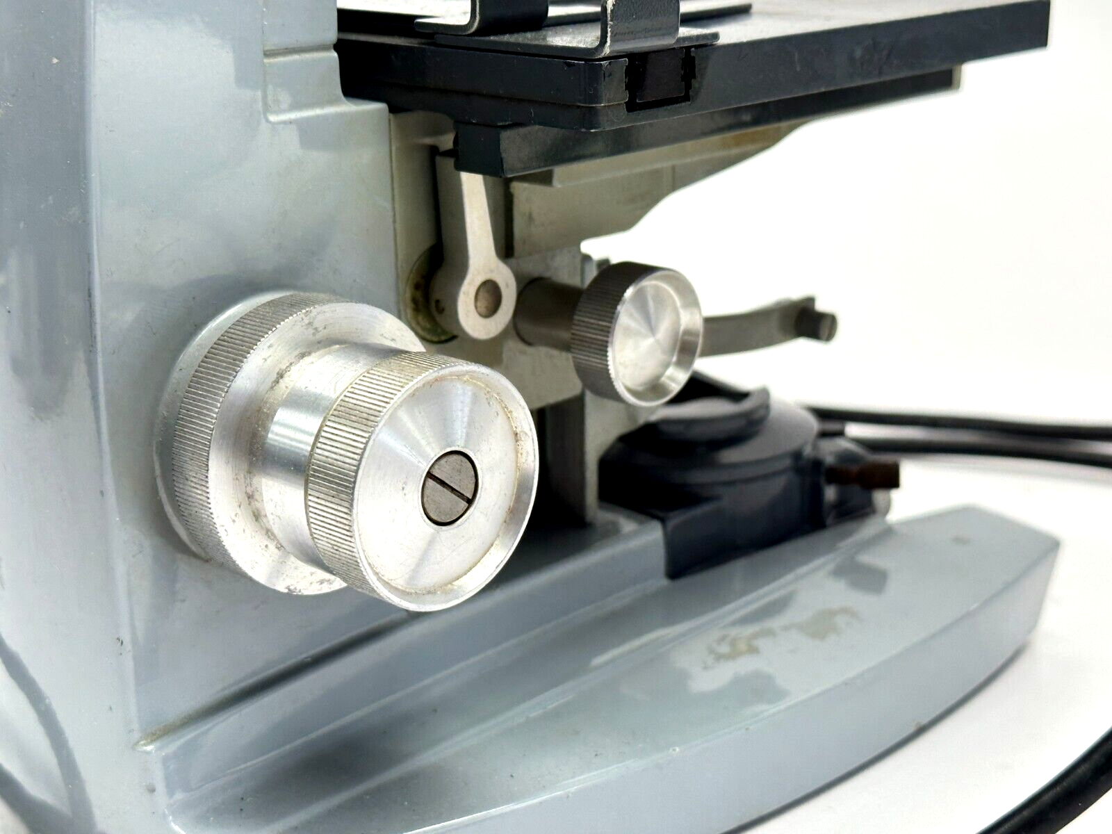American Optical 1062-1 Spencer Microscope w/ 1031 Illuminator 2 Objectives - Maverick Industrial Sales