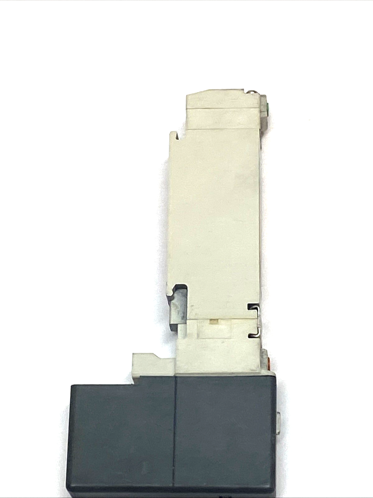 VQC2300N-5 | SMC 5-Port Solenoid Valve 24VDC 3-Position Closed Center - Used - Maverick Industrial Sales