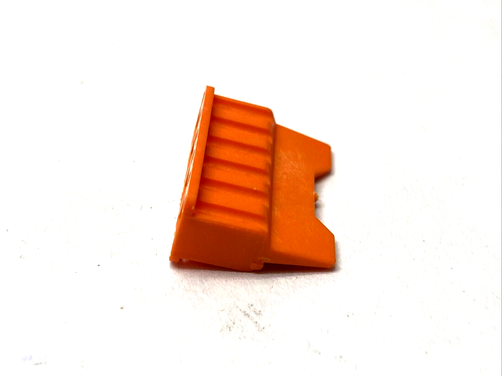 TE Connectivity WM-12S Wedge Lock Connector LOT OF 7 - Maverick Industrial Sales