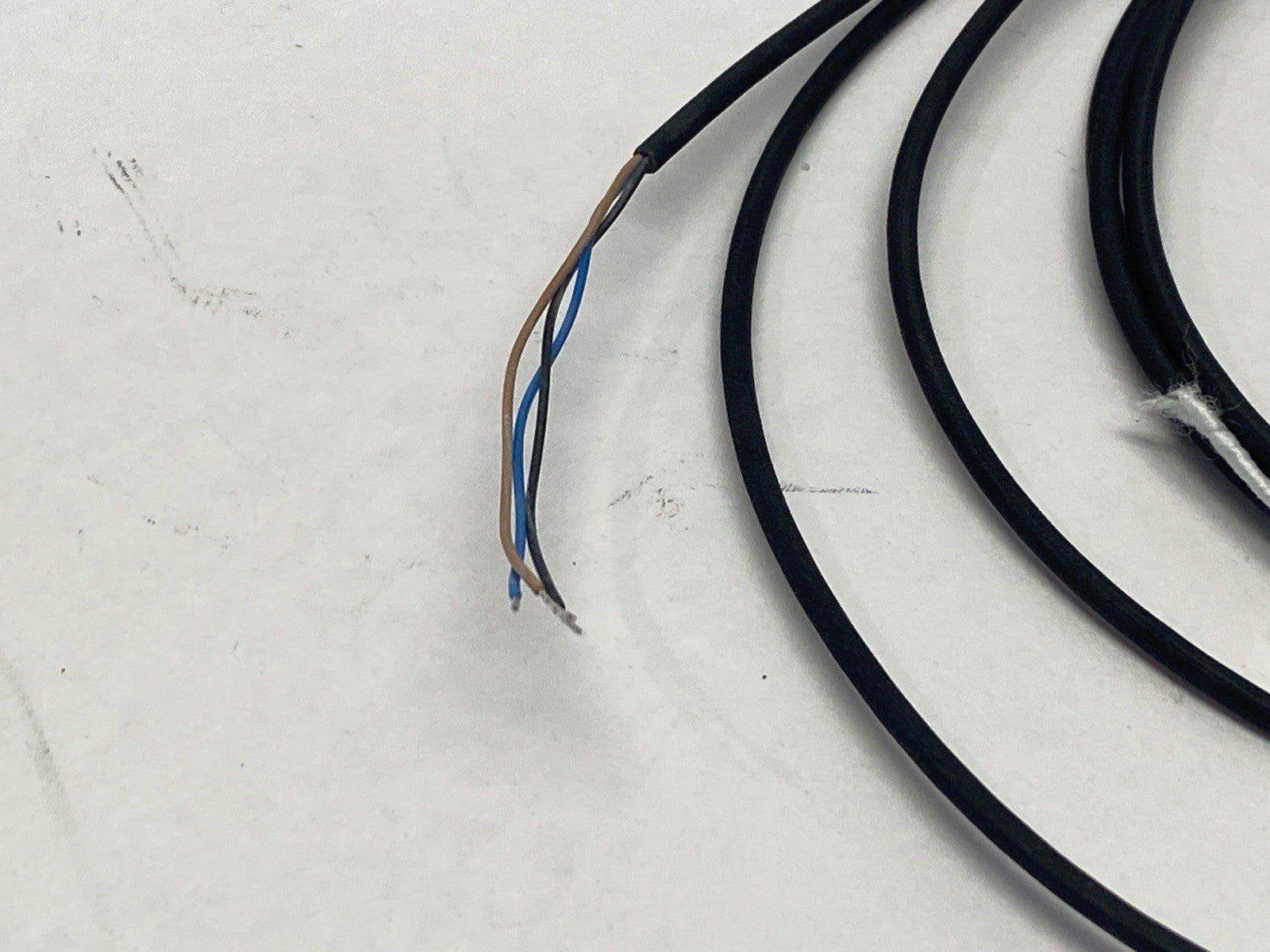 Balluff BES054K Inductive Proximity Sensor BES R04KC-PSF15B-EP02 - Maverick Industrial Sales