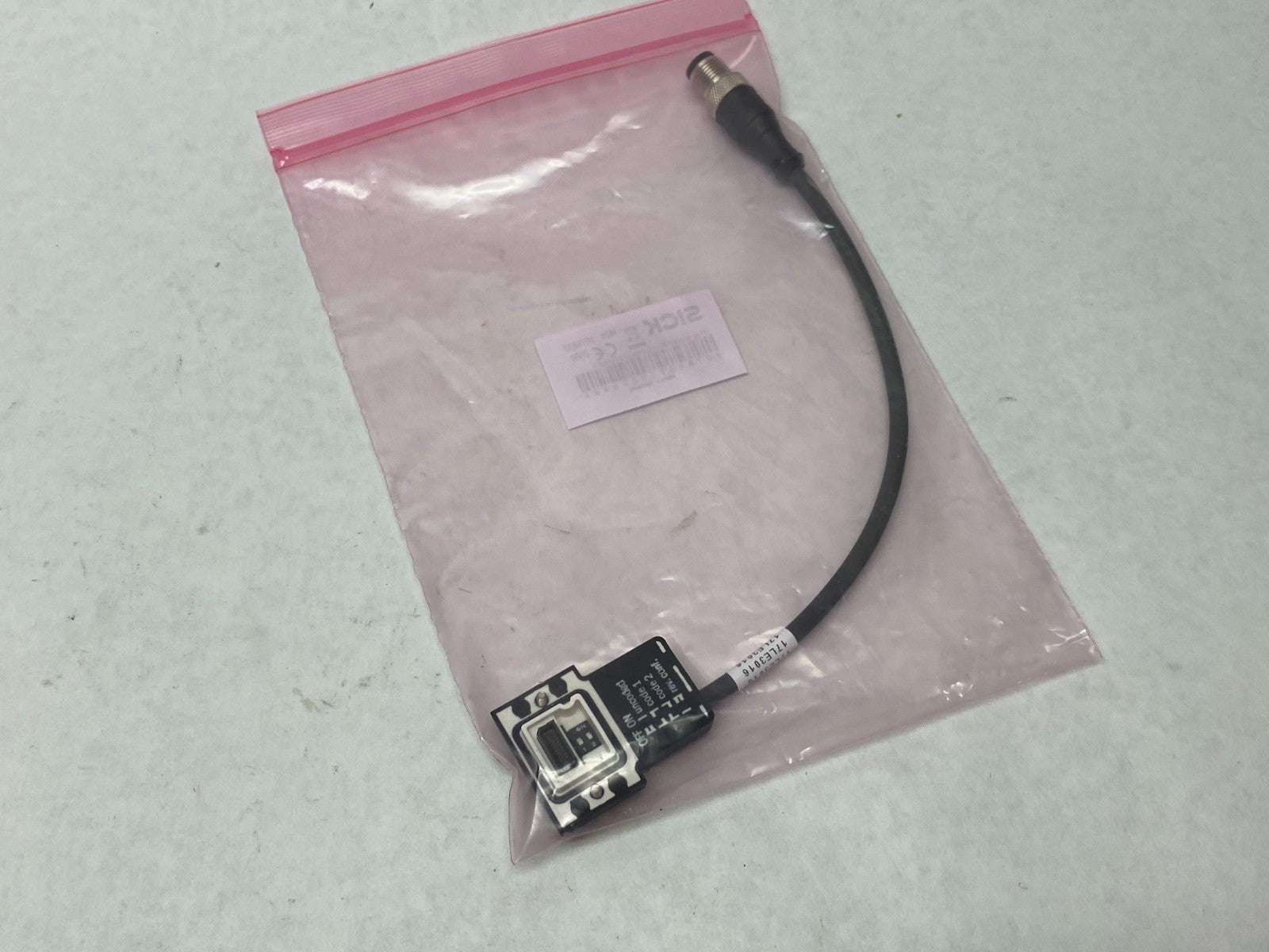 Sick 2076832 deTec Type 1000 Safety Light Curtain System Plug, SP1-1000 - New - Maverick Industrial Sales