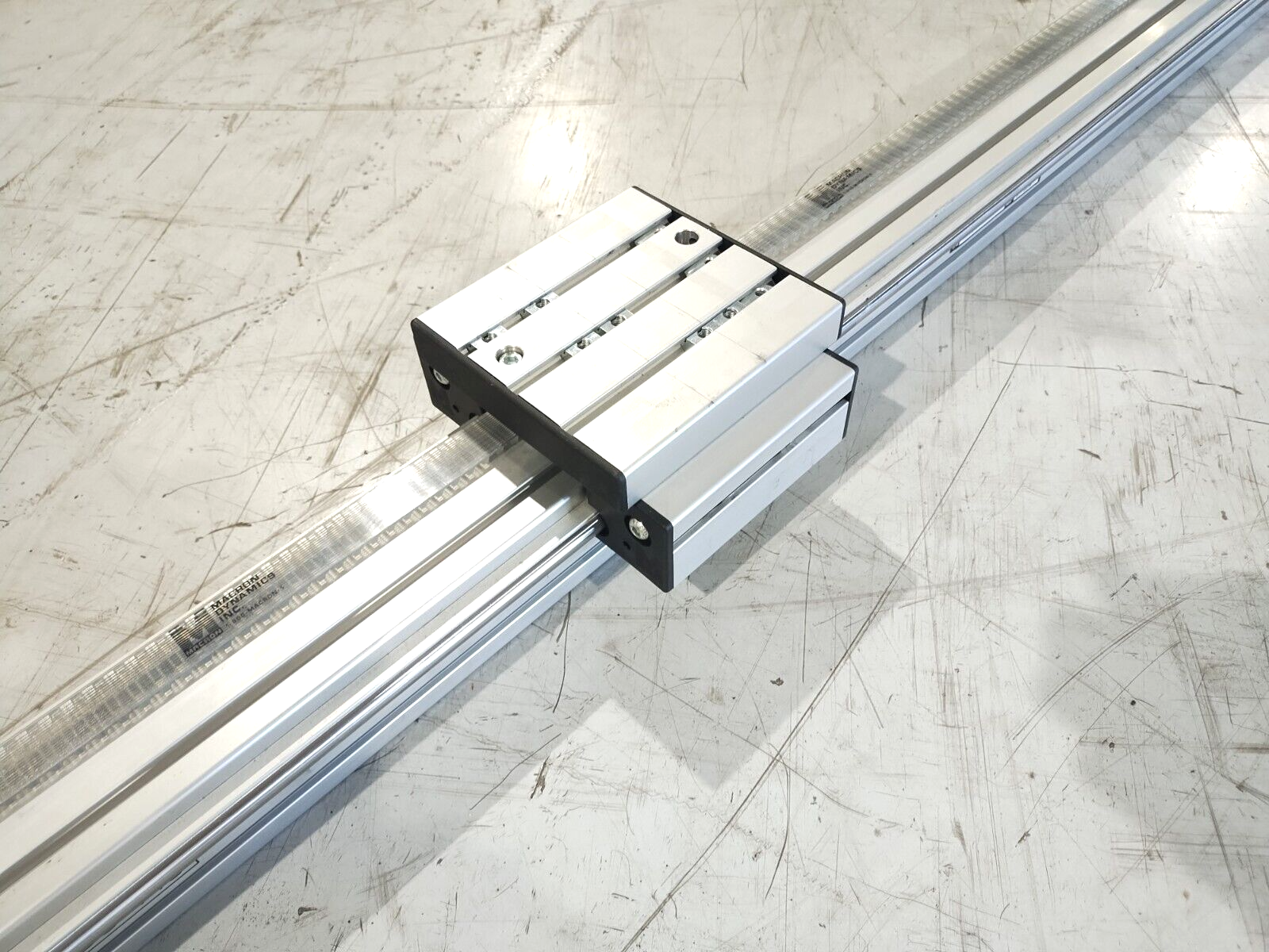Macron Dynamics MDS-14S Linear Actuator/Robot 1350mm Travel MCS14SA000019684 - Maverick Industrial Sales