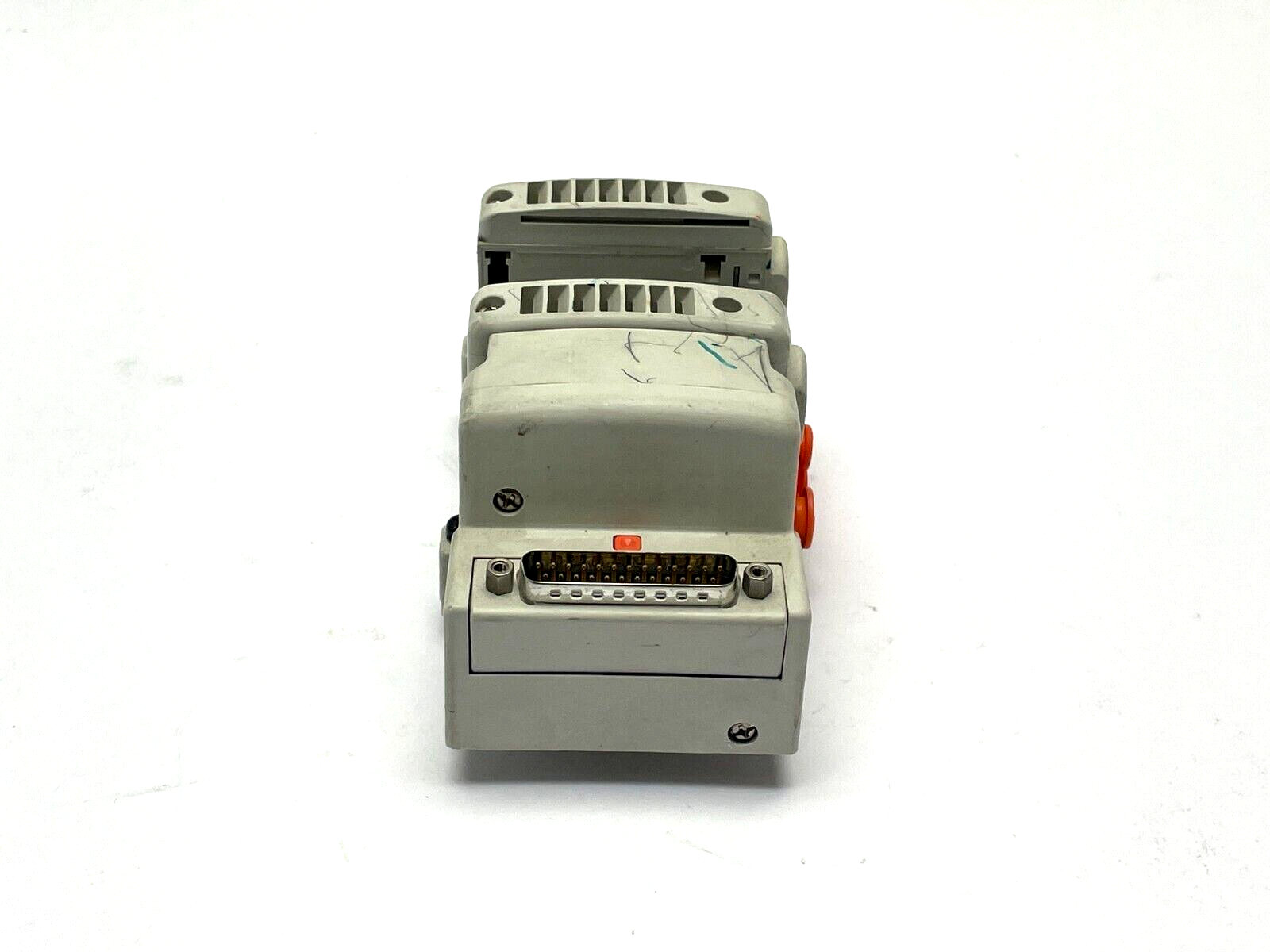 SMC VV5QC11-03N7FD0-D0S Plug In Manifold Base 3-Station w/ Din Rail Mount - Maverick Industrial Sales