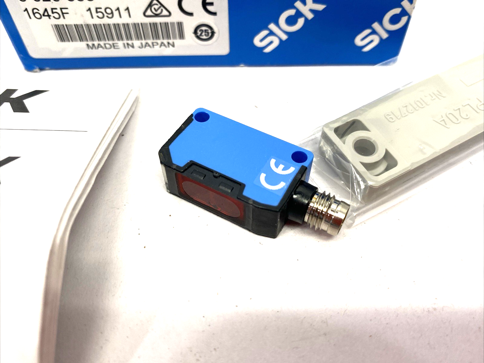 Sick WL150-P420 Photoelectric Retro-reflective Sensor, Dual-lens System, 6020688 - Maverick Industrial Sales