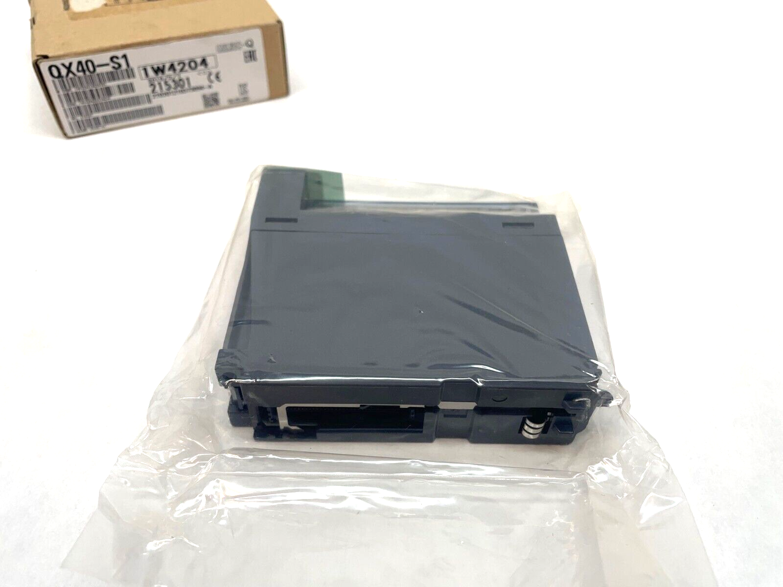 Mitsubishi Electric QX40-S1 Digital High Speed Input Unit, 24 VDC, 6mA, MELSEC-Q - Maverick Industrial Sales