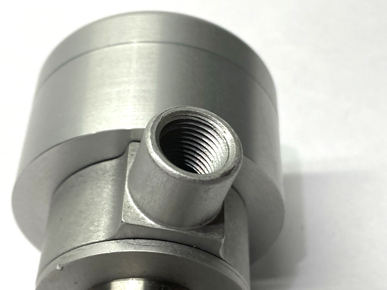 Swagelok 241954 SS-48K-1C Bellows Sealed Valve - Maverick Industrial Sales
