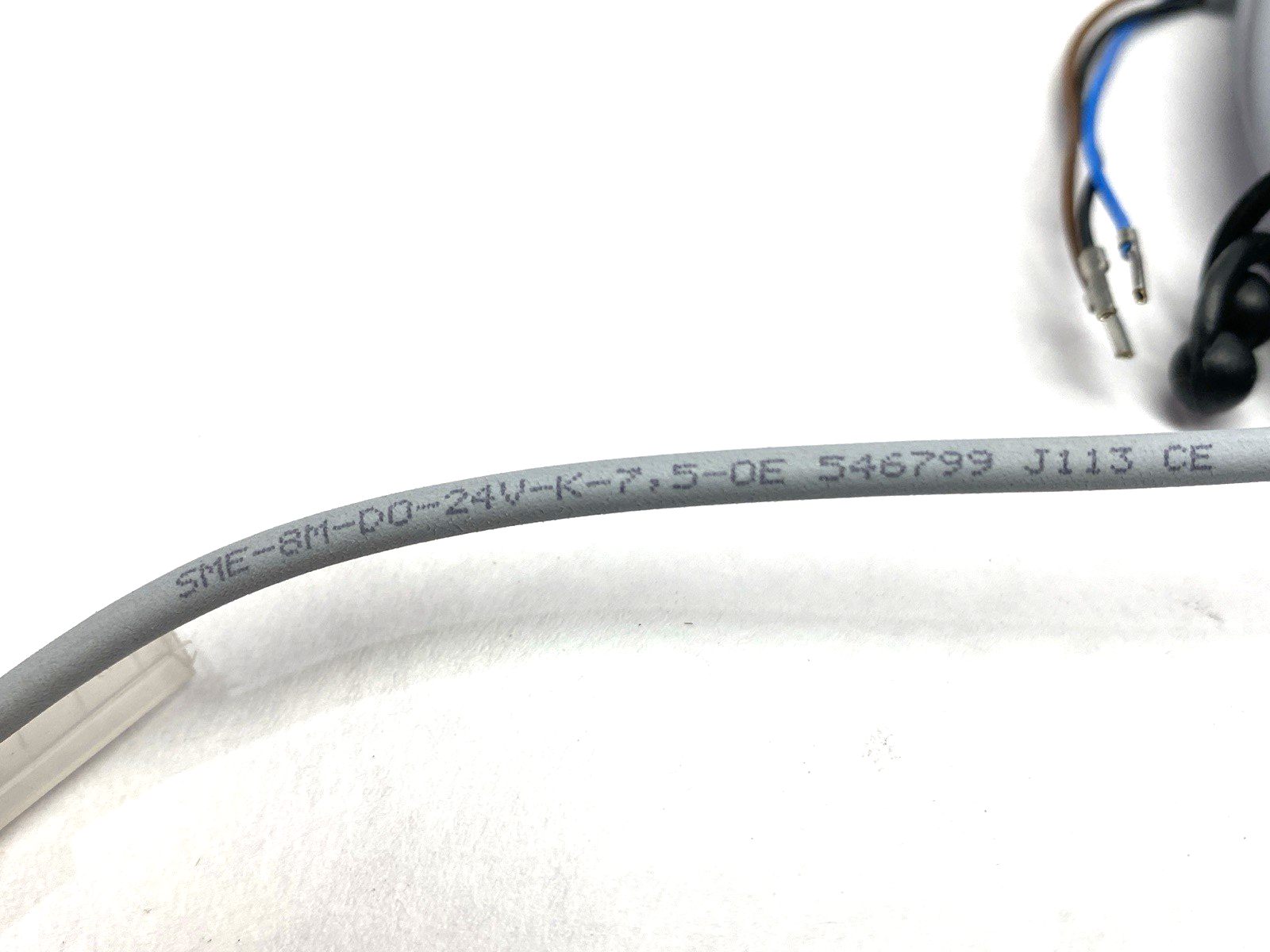Festo SME-8M-DO-24V-K-7,5-OE Proximity Sensor T-Slot 546799 24VDC - Maverick Industrial Sales