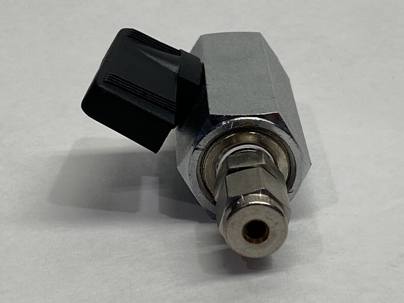 S35 1/8" CW617N 450-CWF PN30 Ball Valve - Maverick Industrial Sales