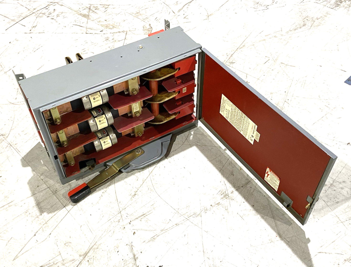 Square D QMB366W Ser. E2 Fusible Panelboard Switch Unit 3-Pole 600A - Maverick Industrial Sales