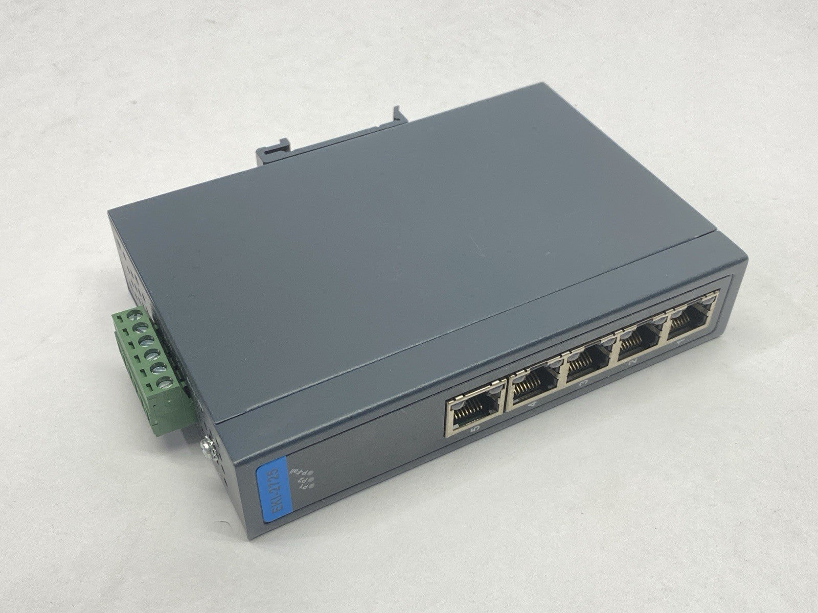 EKI-2725-CE | Advantech Industrial Ethernet Switch 5-Port 1.5A 12-48VDC EKI-2725 - New – Open box - Maverick Industrial Sales